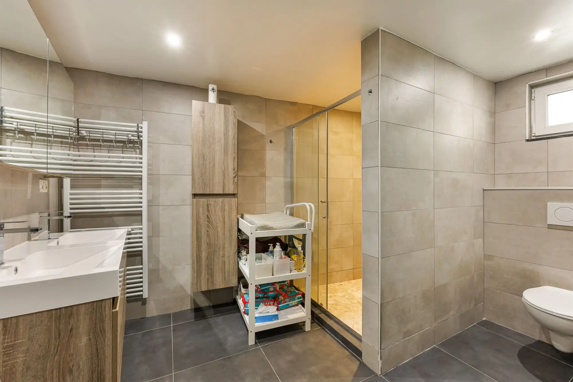 Triplex appartement met handelspand op gunstige locatie foto 9