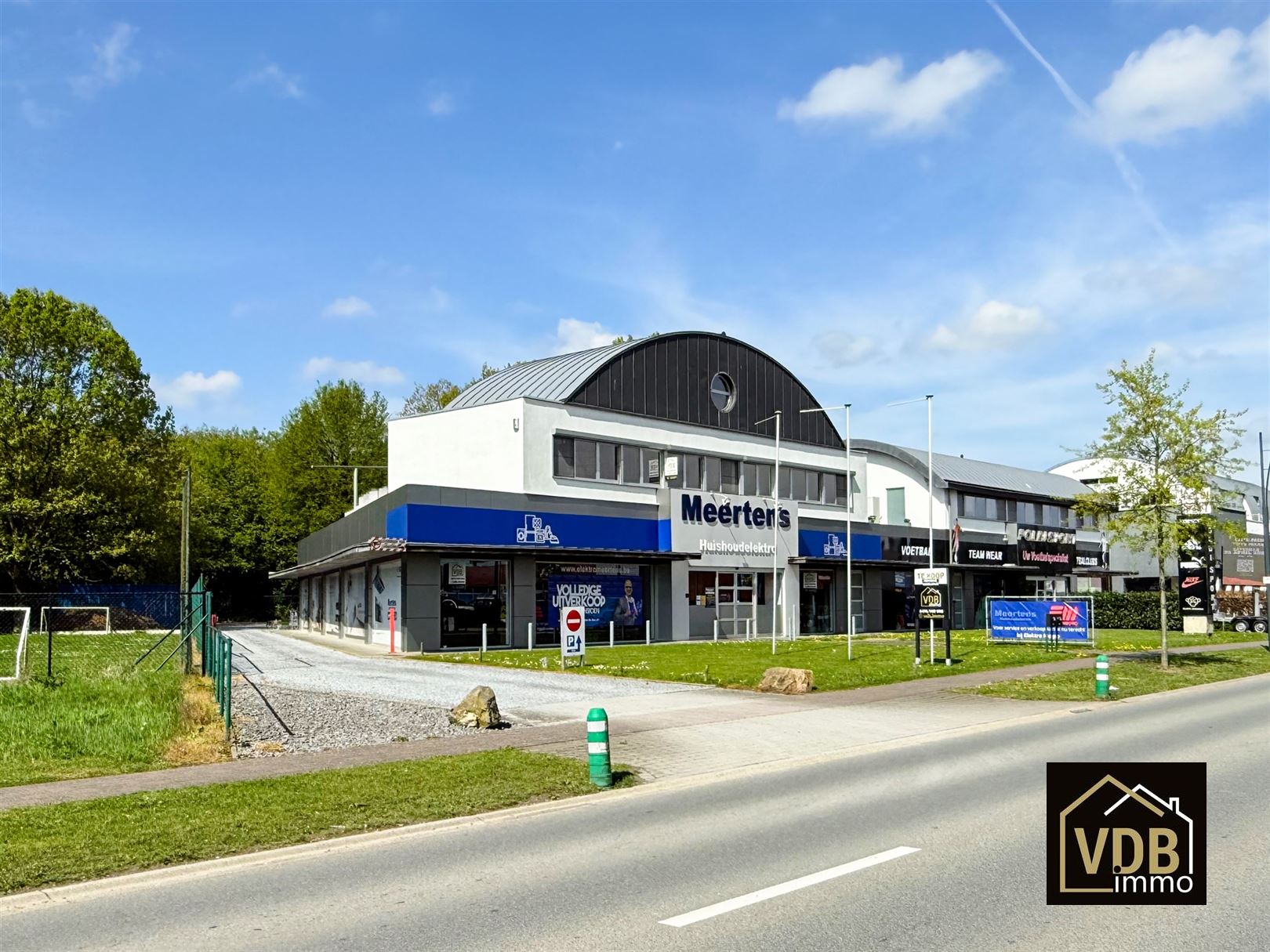 Commercieel pand op TOP locatie foto 54