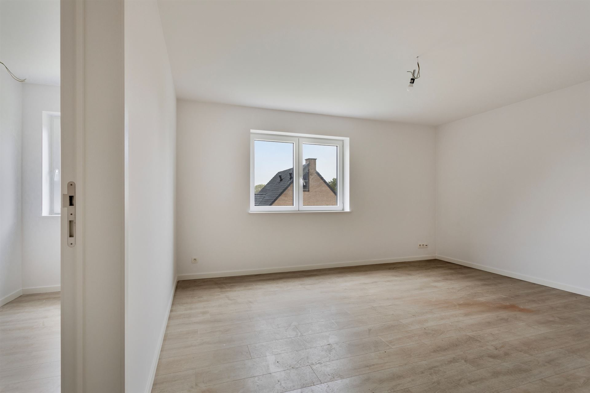 Nieuwbouw van 320 m² met 6 slpk - 2 badk  foto 16