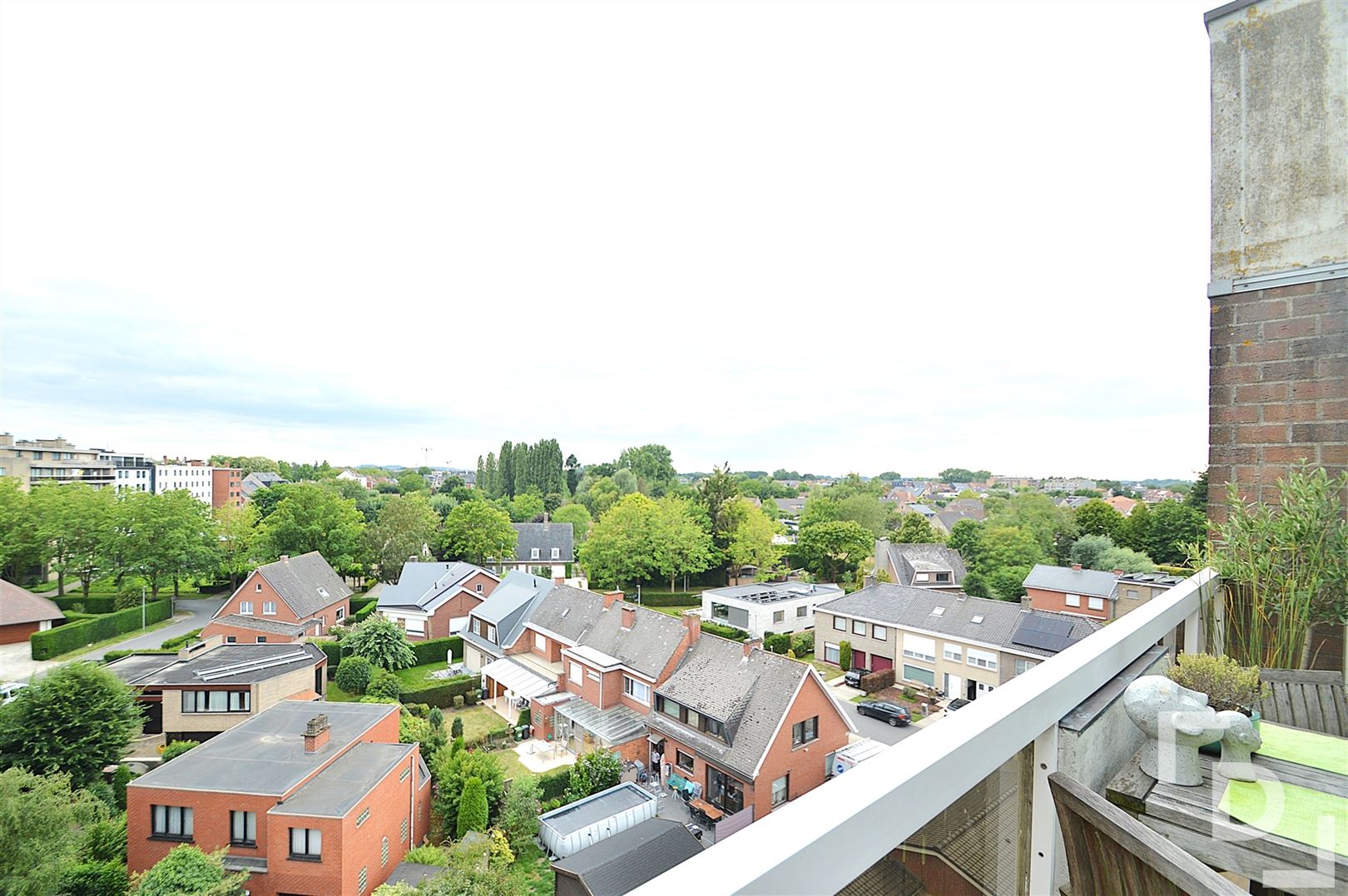 Prachtig gerenoveerd appartement met garage te huur op centrale locatie te Ieper foto 20