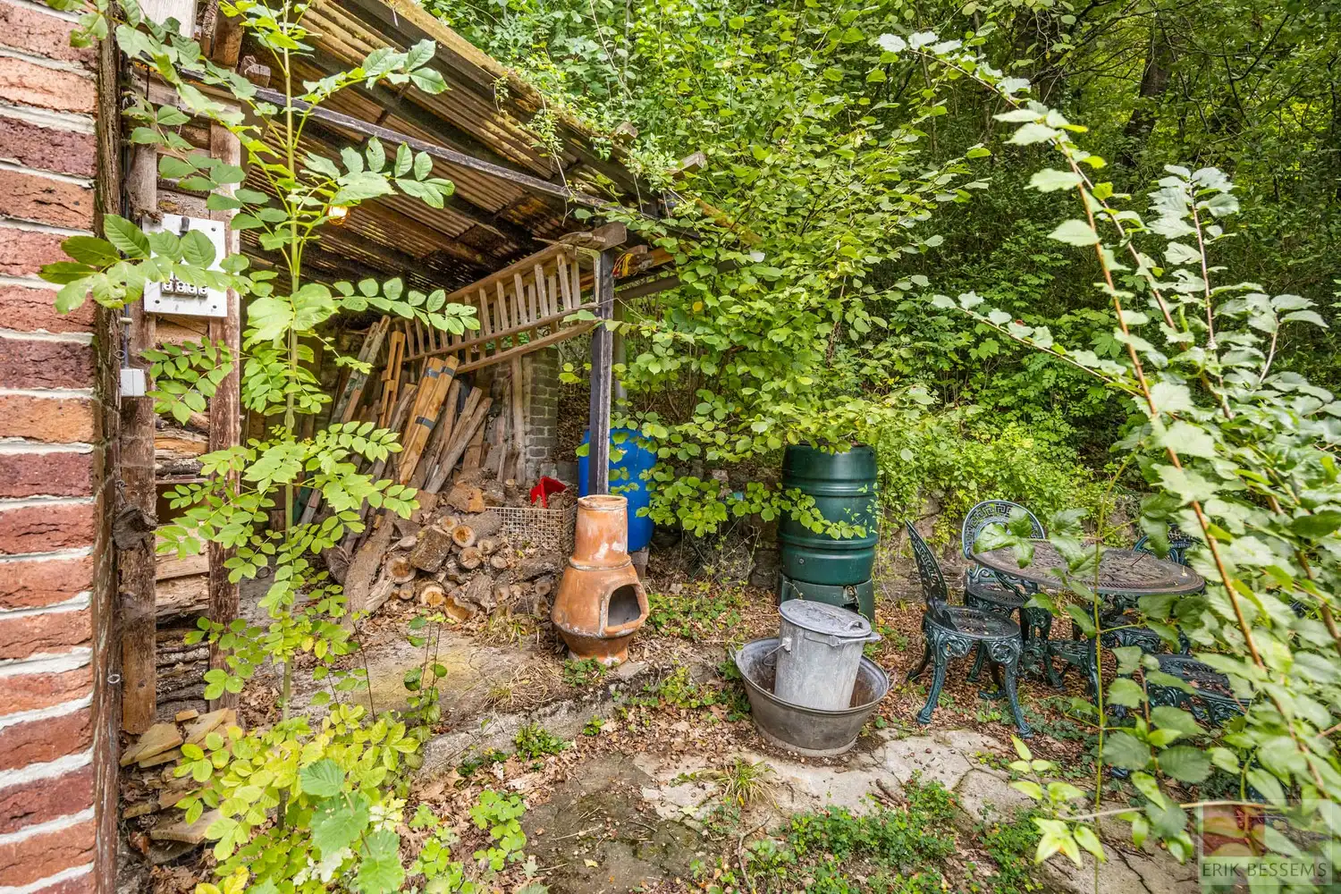 Uitzonderlijke boswoning foto 15