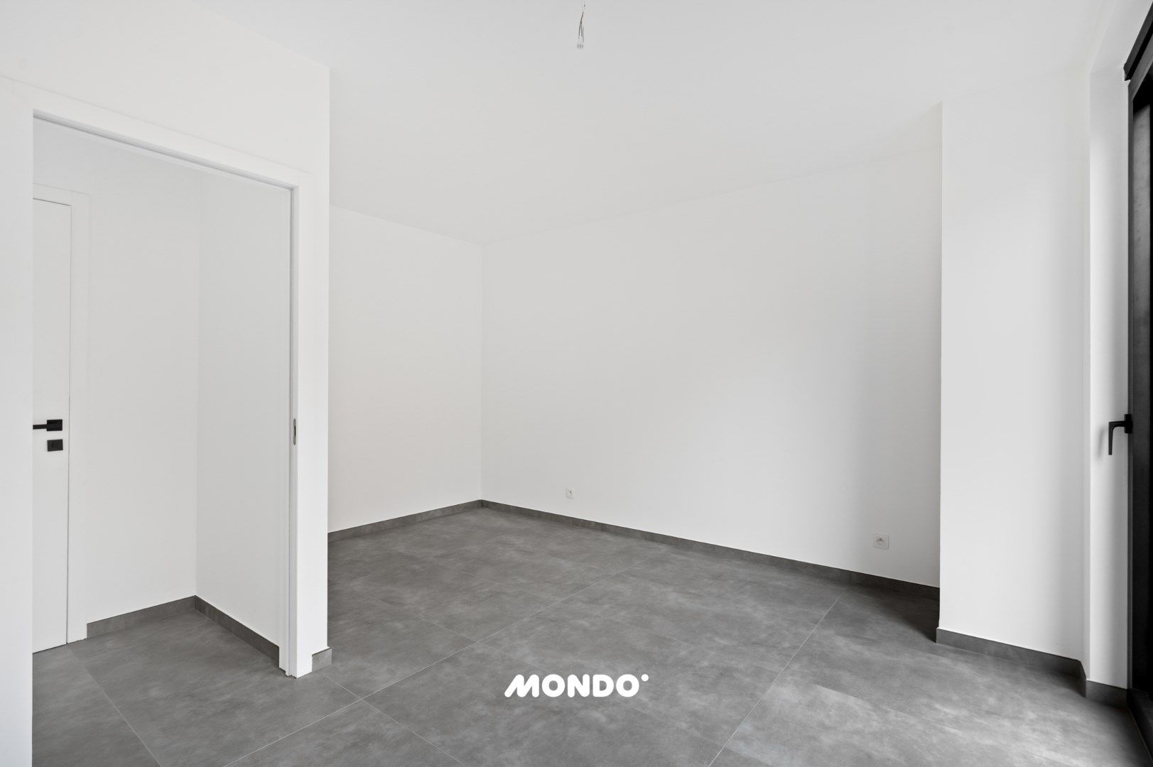 Nieuwbouw appartement met twee terrassen! foto 11