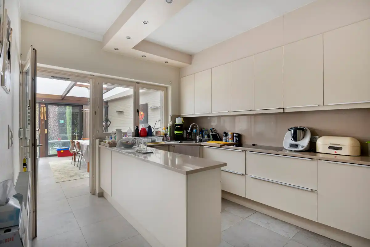 ROYALE WONING MET DOKTERSPRAKTIJK TE BILZEN HOESELT. foto 15