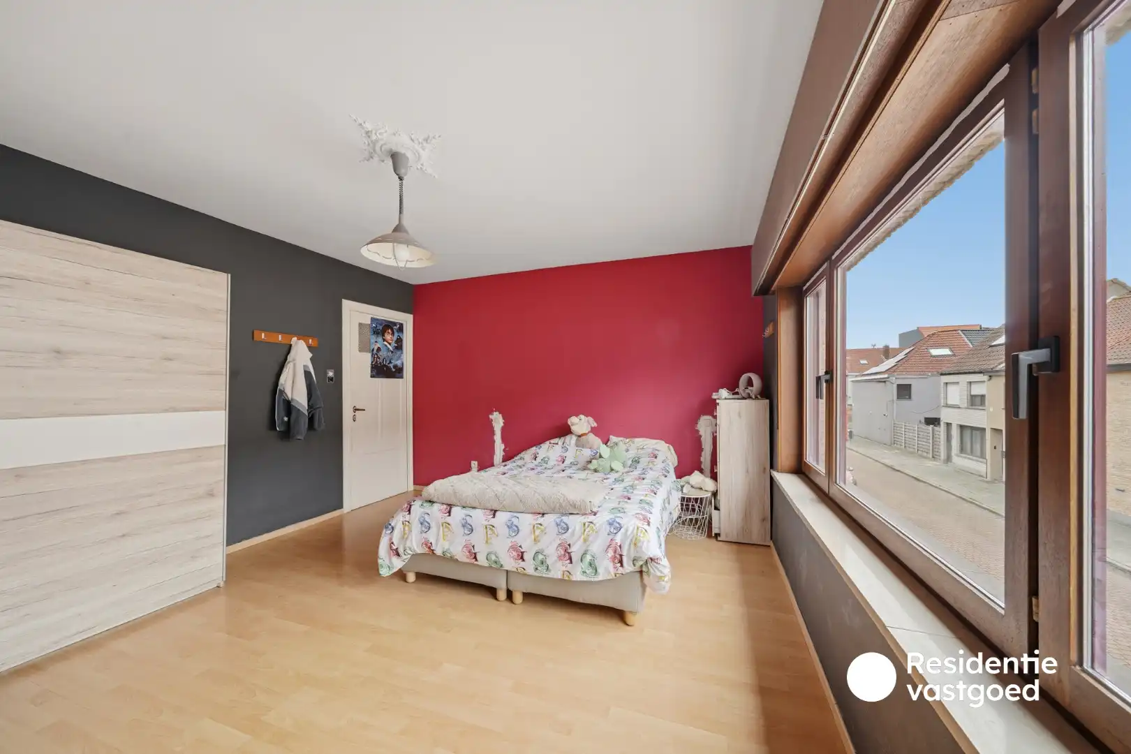 Ruime woning met 3 slaapkamers in Bredene foto 10