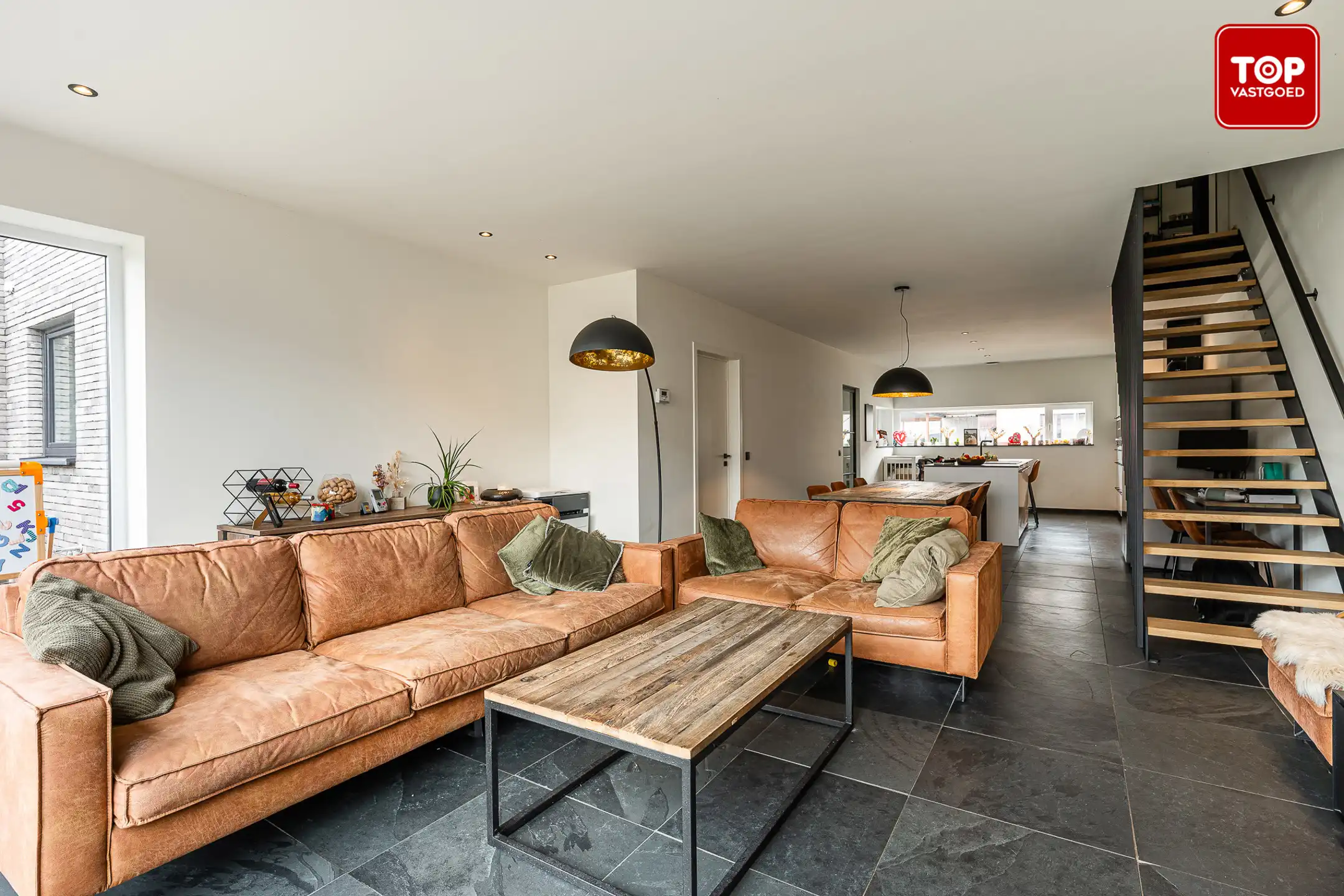 Stijlvolle en energiezuinige gezinswoning met hoogwaardige materialen en zonnige tuin foto 8