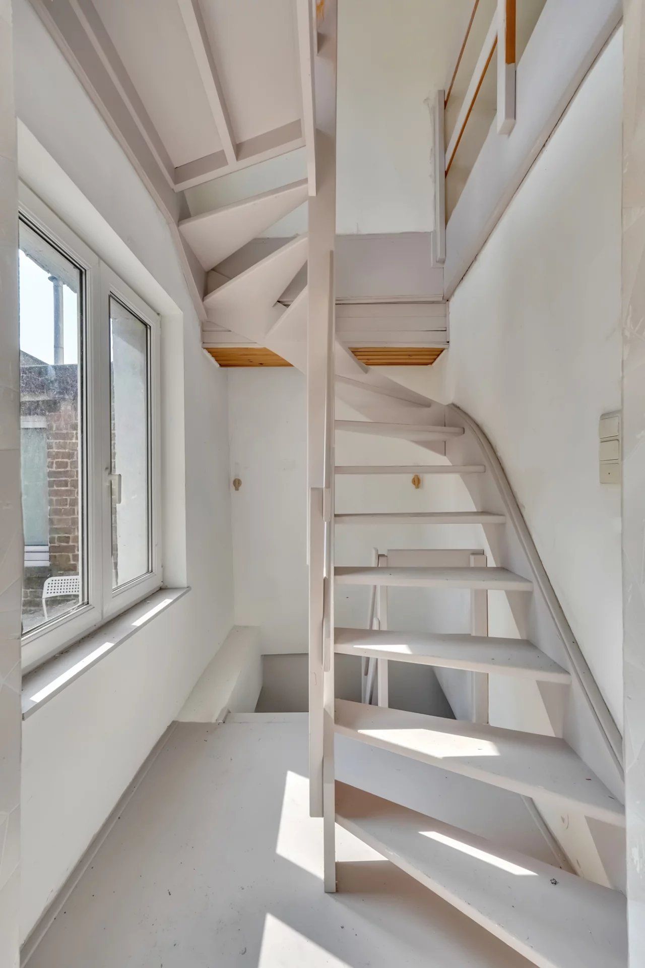 Te renoveren handelspand met woonst foto 10