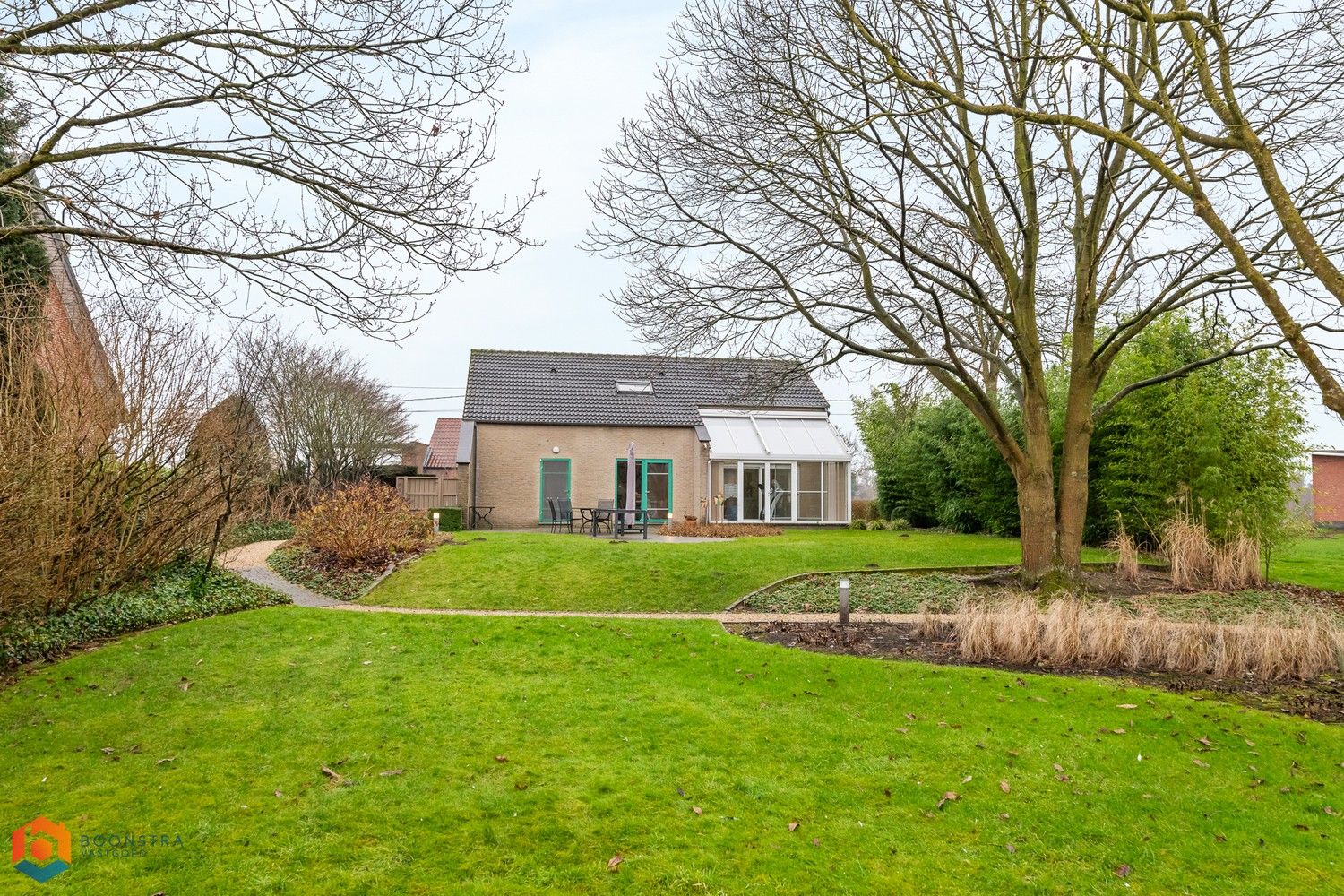 Instapklare woning met 4 slpkrs en sfeervolle tuin te Duffel foto 4