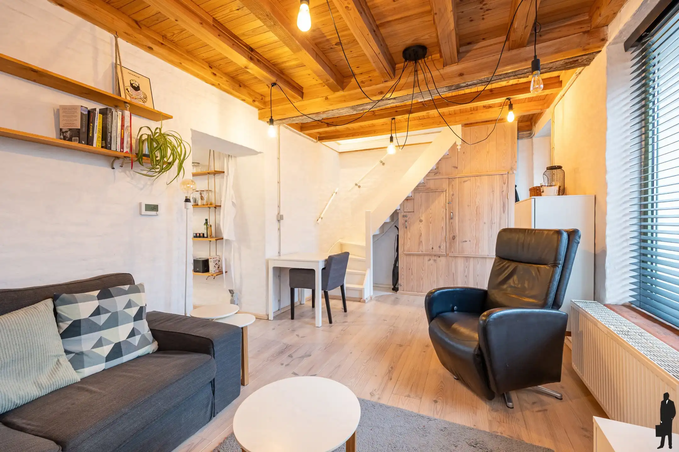 Instapklare woning met terras nabij het centrum van Zele foto 3