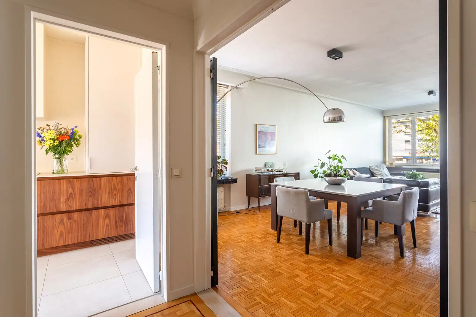 Lichtrijk 3 slpk appartement met terras foto 5