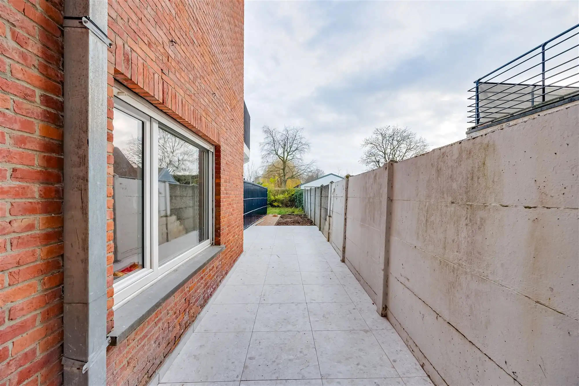 Gelijkvloers instapklaar appartement met tuin foto 12