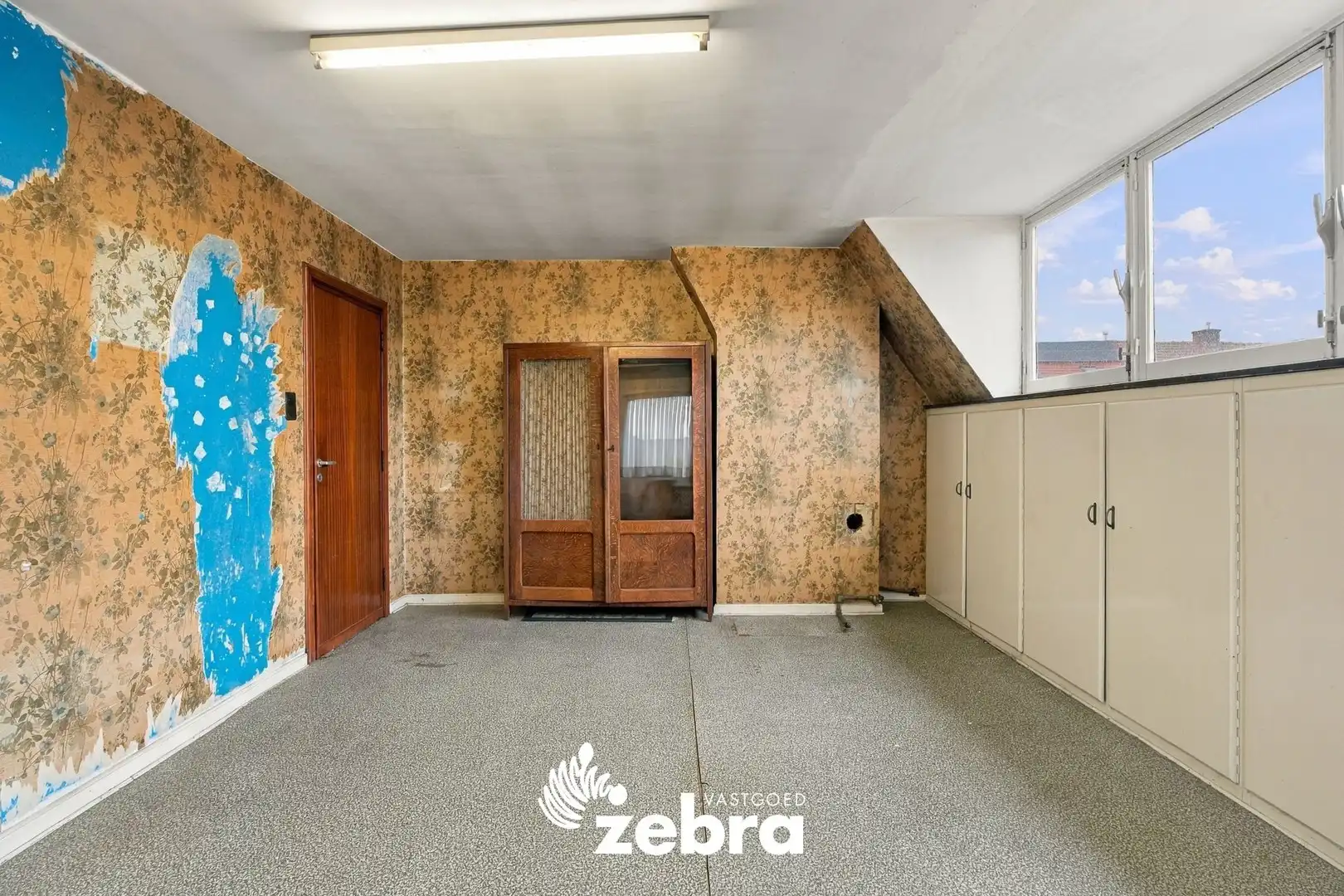 Te renoveren woning in Rumbeke! foto 16