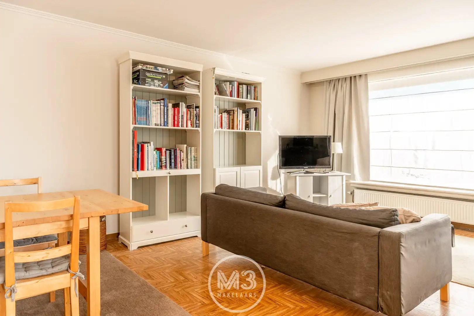 2 slaapkamer appartement met garage foto 4