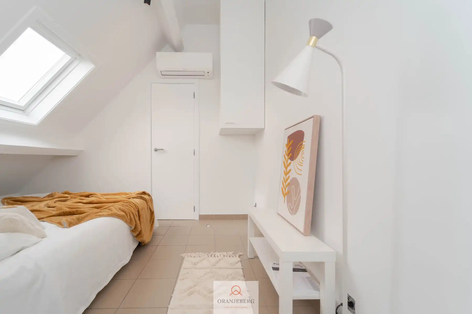 Instapklaar duplex-appartement Wondelgem! foto 14