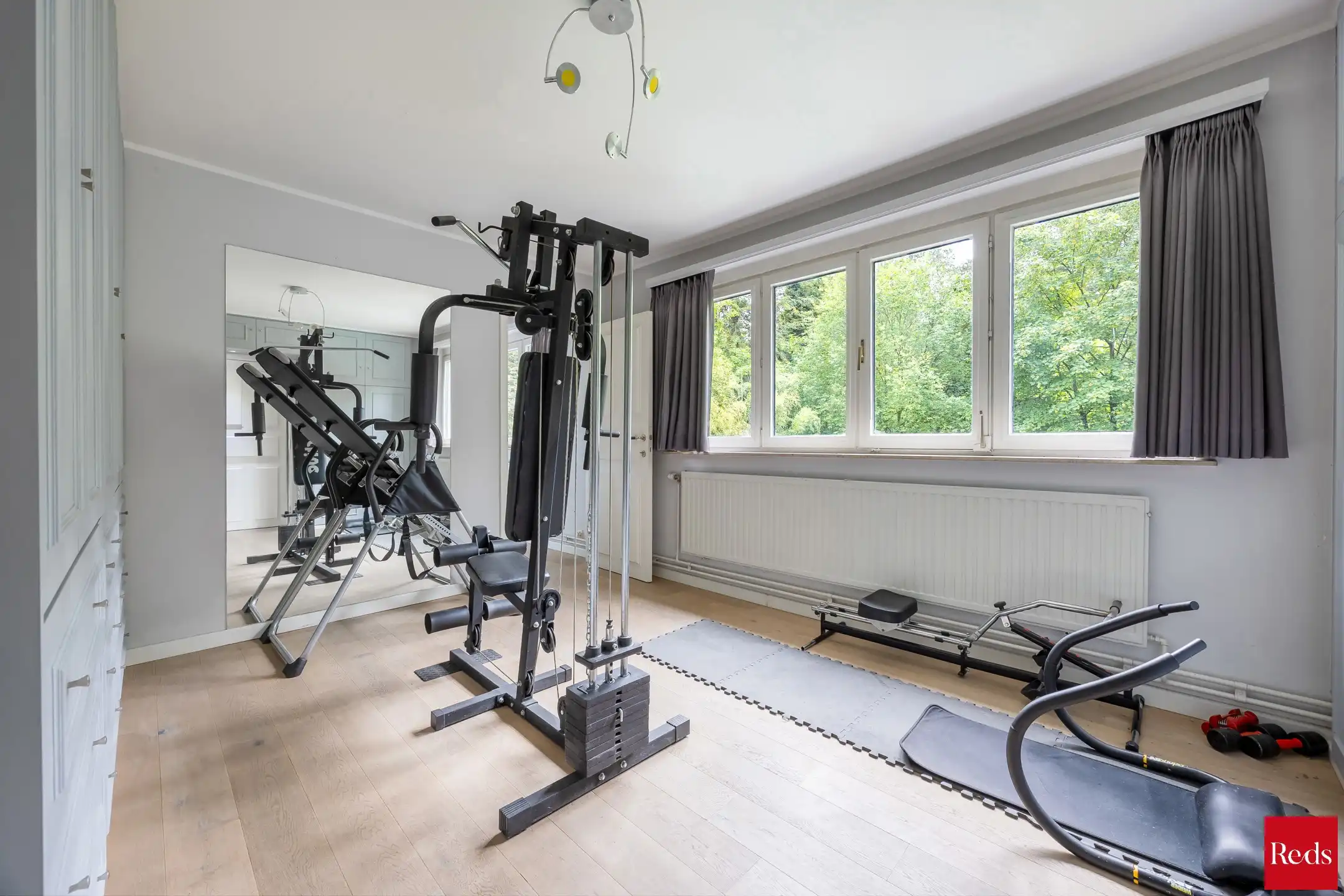 Instapklare villa met zwembad in groene omgeving foto 14
