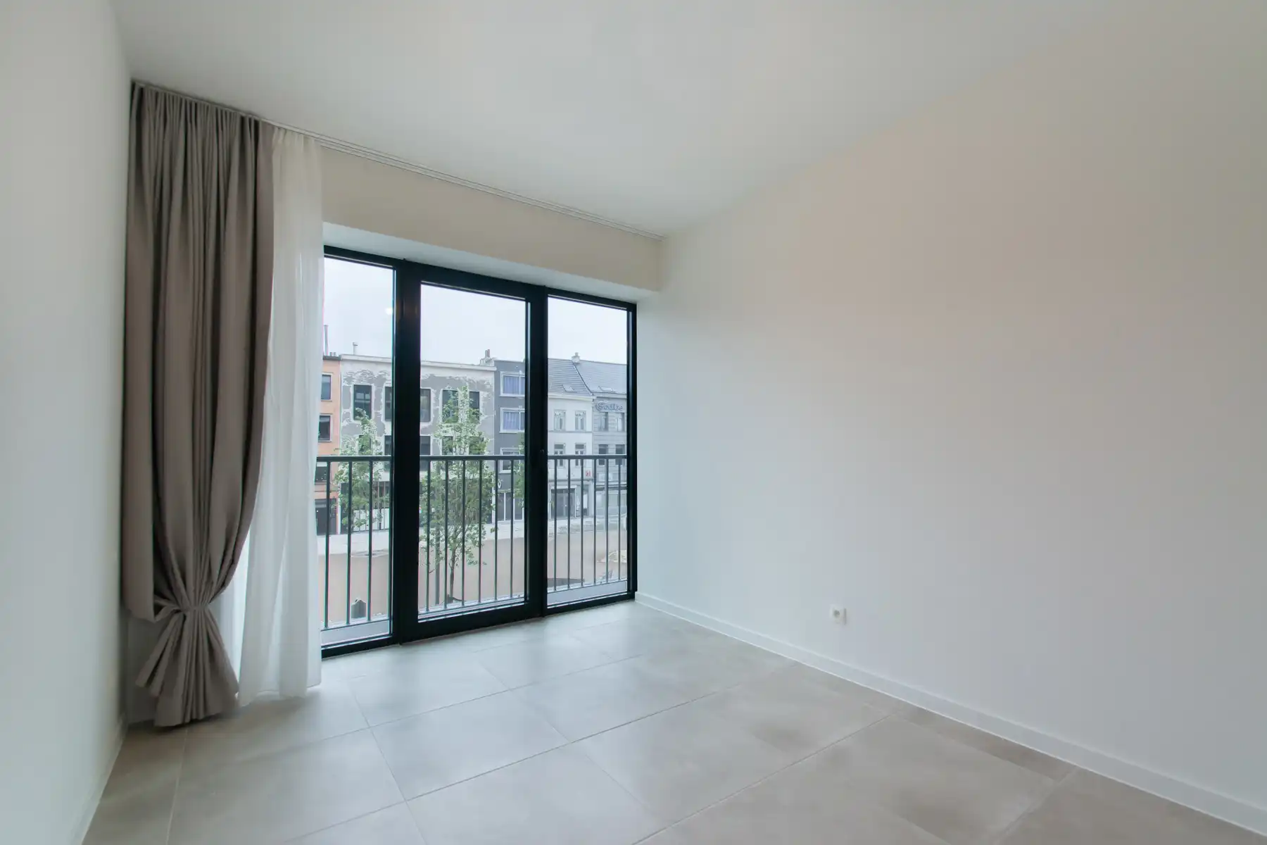 Prachtig Modern nieuwbouwappartement met 1slpk. en balcon foto 6
