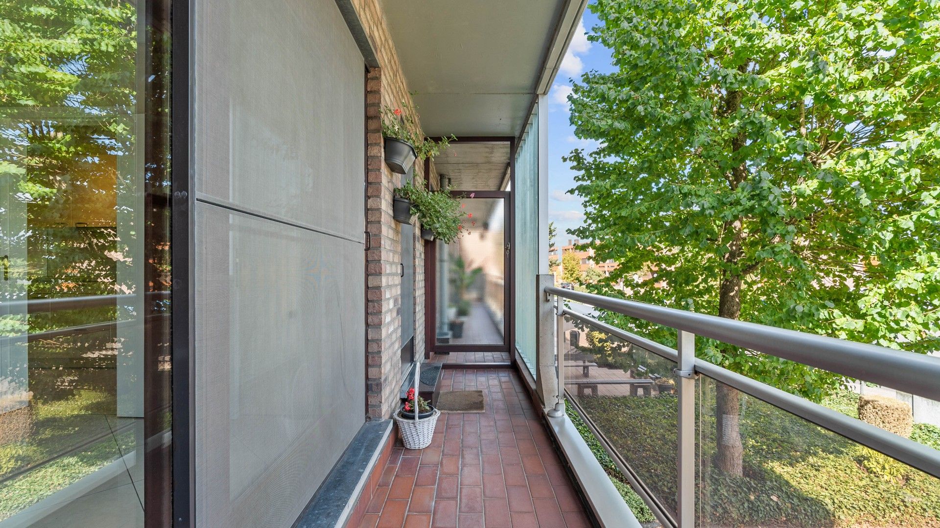 Energiezuinig appartement met ruim terras (ca. 32m²) gelegen in de Banneuxwijk te Hasselt foto 13