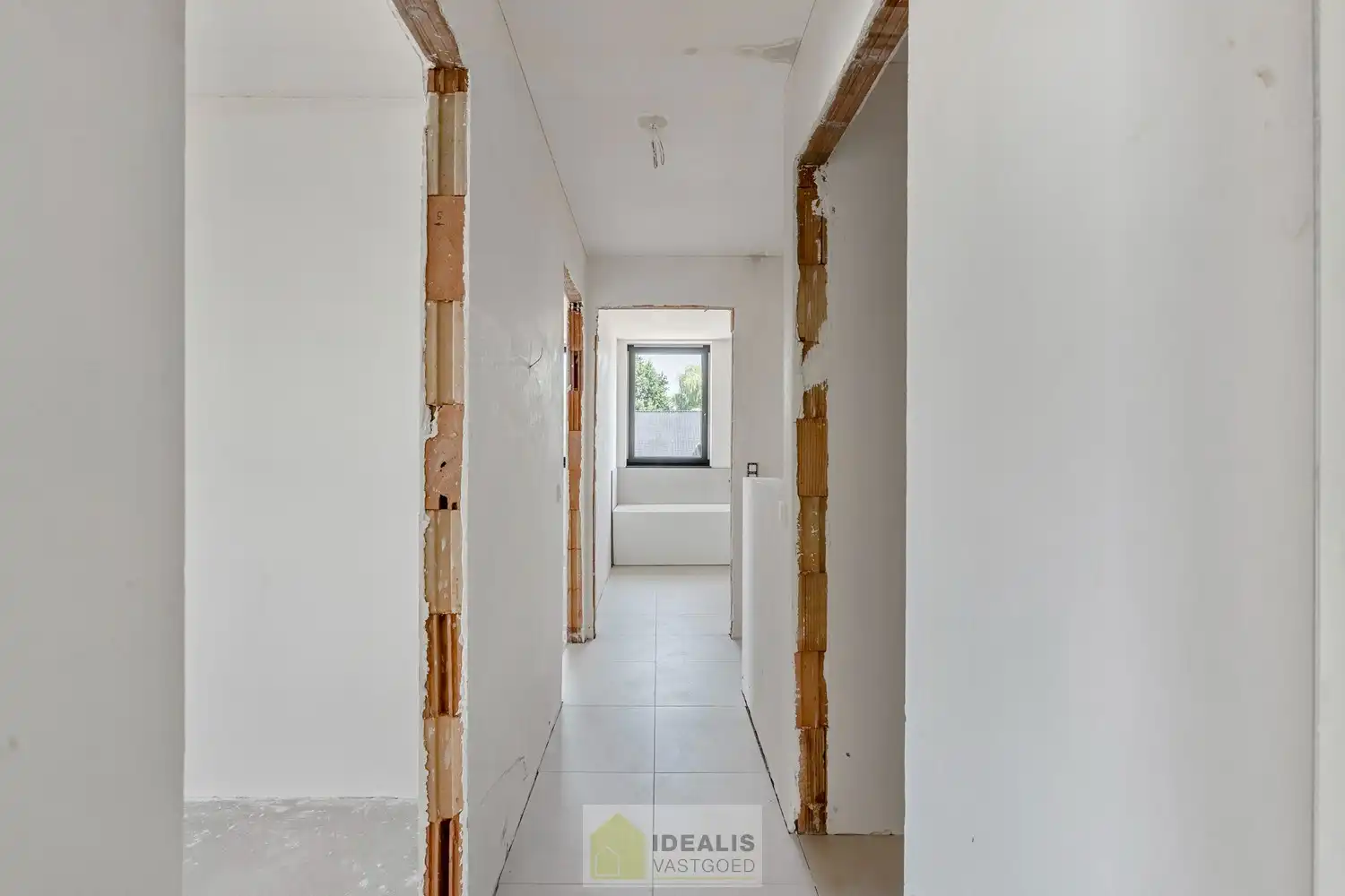PRACHTIGE NIEUWBOUWWONING (GRONDAANDEEL €156.000 + 12% REGISTRATIERECHTEN EN CONSTRUCTIE €284.000 + 21% BTW) MET EEN HEERLIJK LICHTRIJKE WOONKAMER MET OPEN KEUKEN, RUIME BERGING, 3 SLAAPKAMERS foto 22