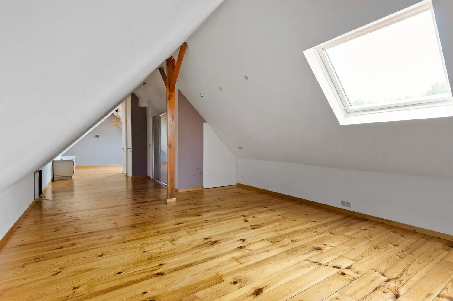 Riant duplex-appartement met 3 ruime slaapkamers en zolder te Schilde! foto 14
