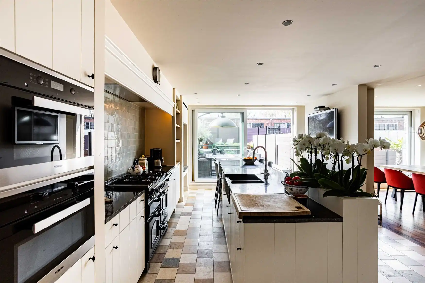 Woning met bureau en magazijn van 431 m² in Gentbrugge foto 8