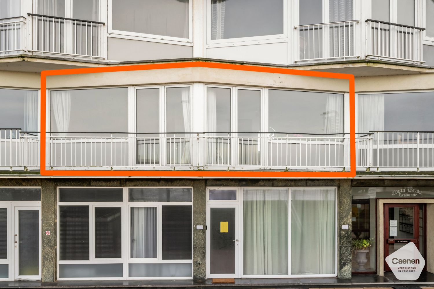 Te renoveren appartement met 1 slaapkamer en prachtig frontaal zeezicht. foto 13