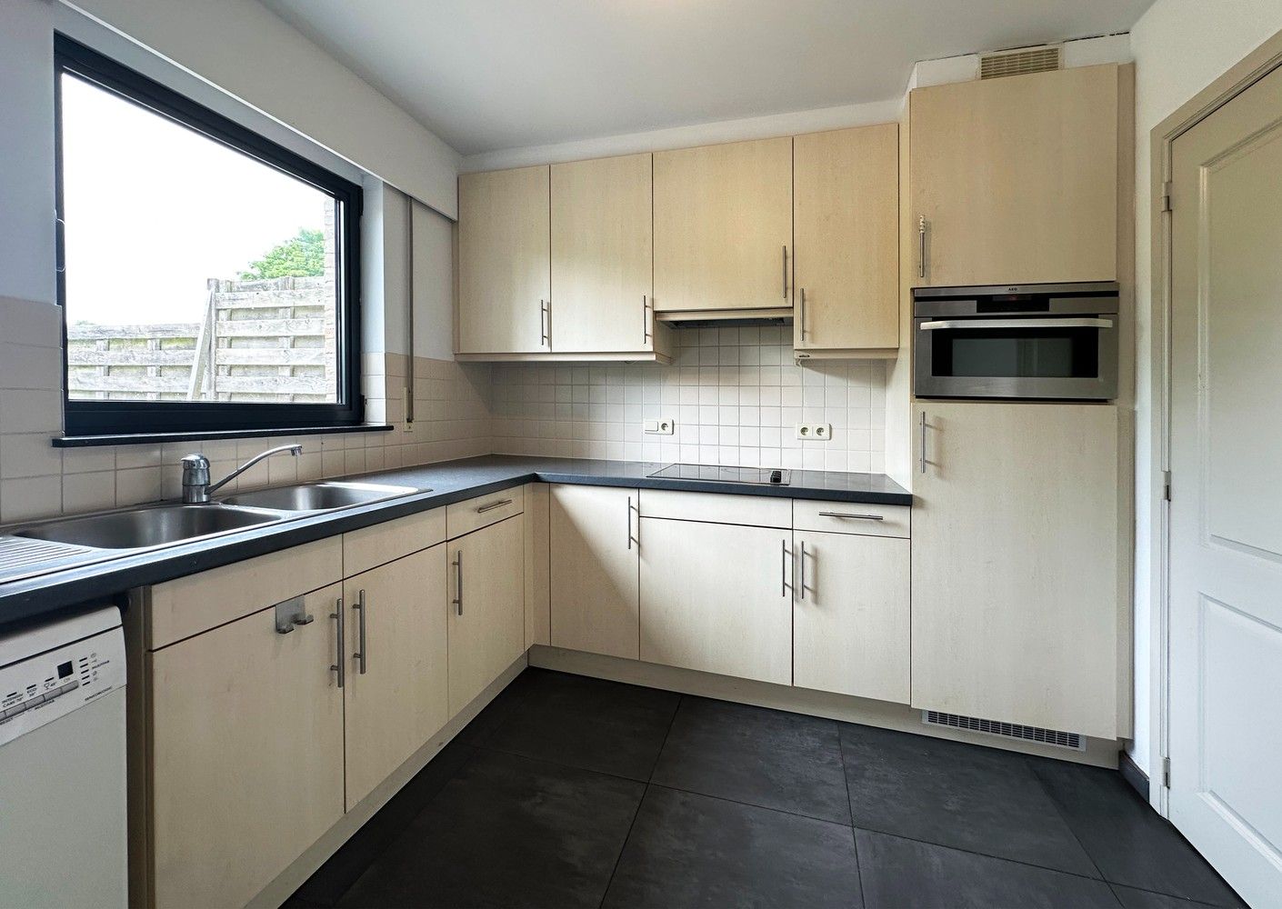 Appartement met 2 slaapkamers, bureau en ruim terras in Schilde! foto 3