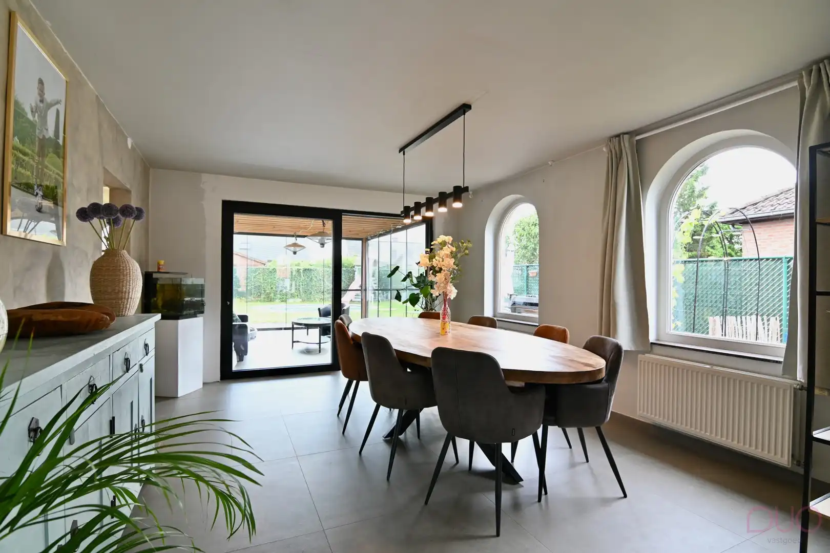Zuiderse villa met 4 slaapkamers en mogelijkheid tot praktijkruimte foto 9