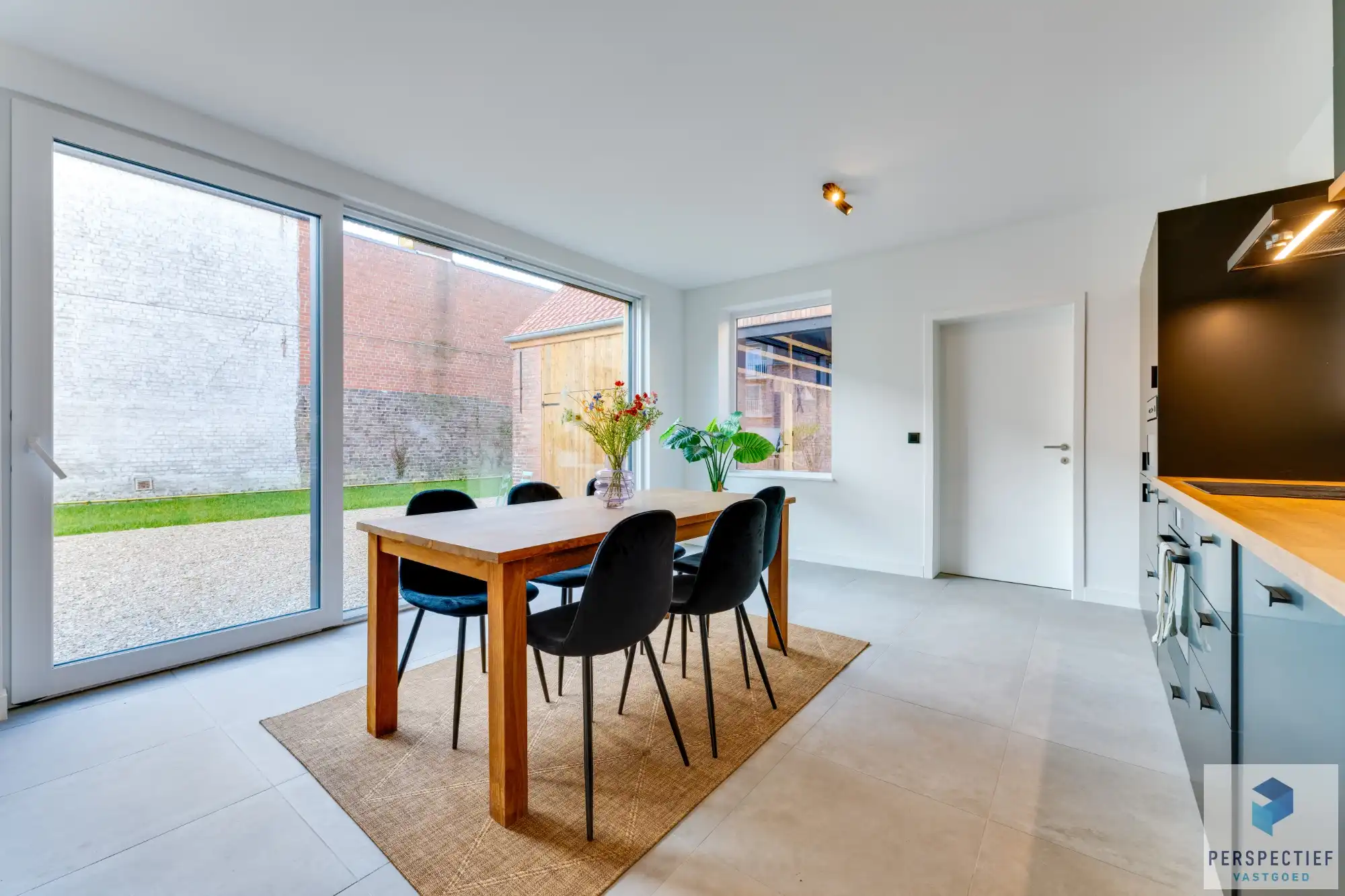 IN OPTIE NA 4 WEKEN - COMPROMIS IN OPMAAK | Landelijk gelegen hedendaagse 4 slpk woning met bijgegebouw, grote tuin en weide foto 7