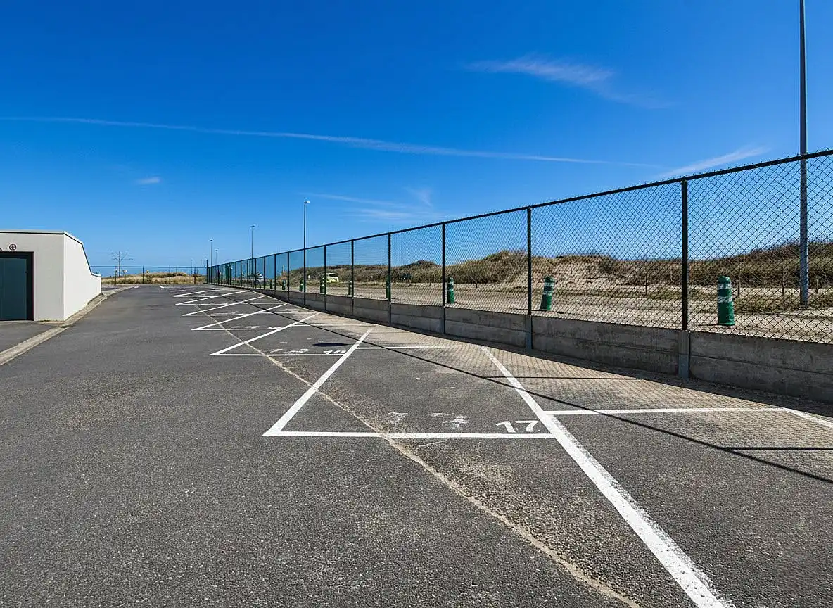 Parkeerplaats te koop Roger De Grimberghestraat 10/P17 - 8430 Middelkerke