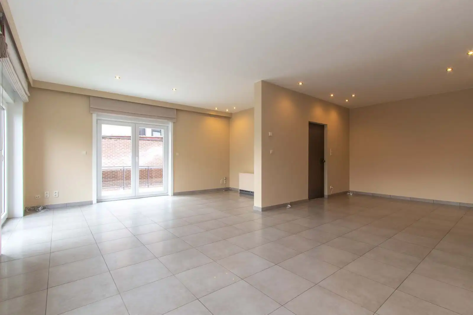 Gelijkvloers appartement centrum Sint-Pieters-Leeuw foto 5