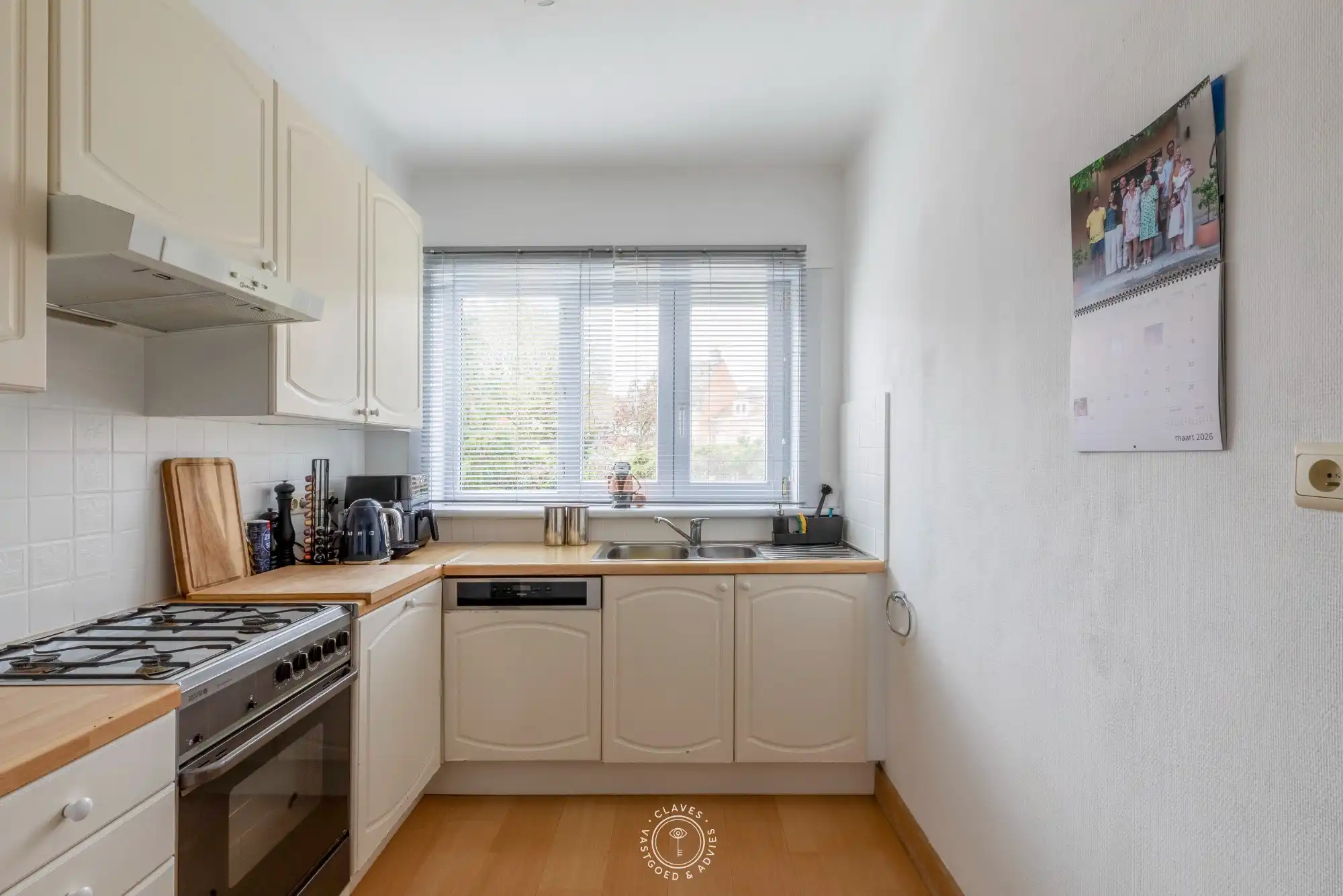 Prachtige bel-etage woning met parkeerplaats en garage in hartje Temse foto 5