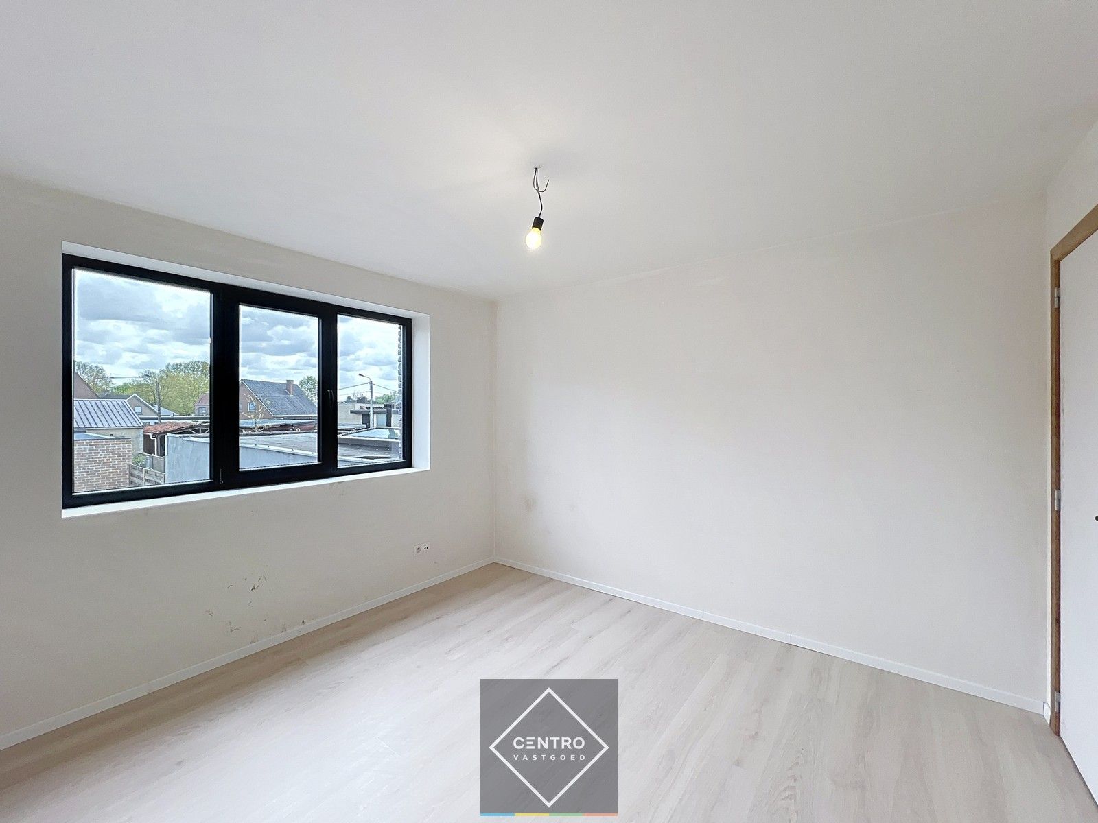 TOPAANBOD, halfopen  NB-woning met 3 slpks, ZUIDger. tuin, GARAGE én ZONNEPANELEN! foto 22