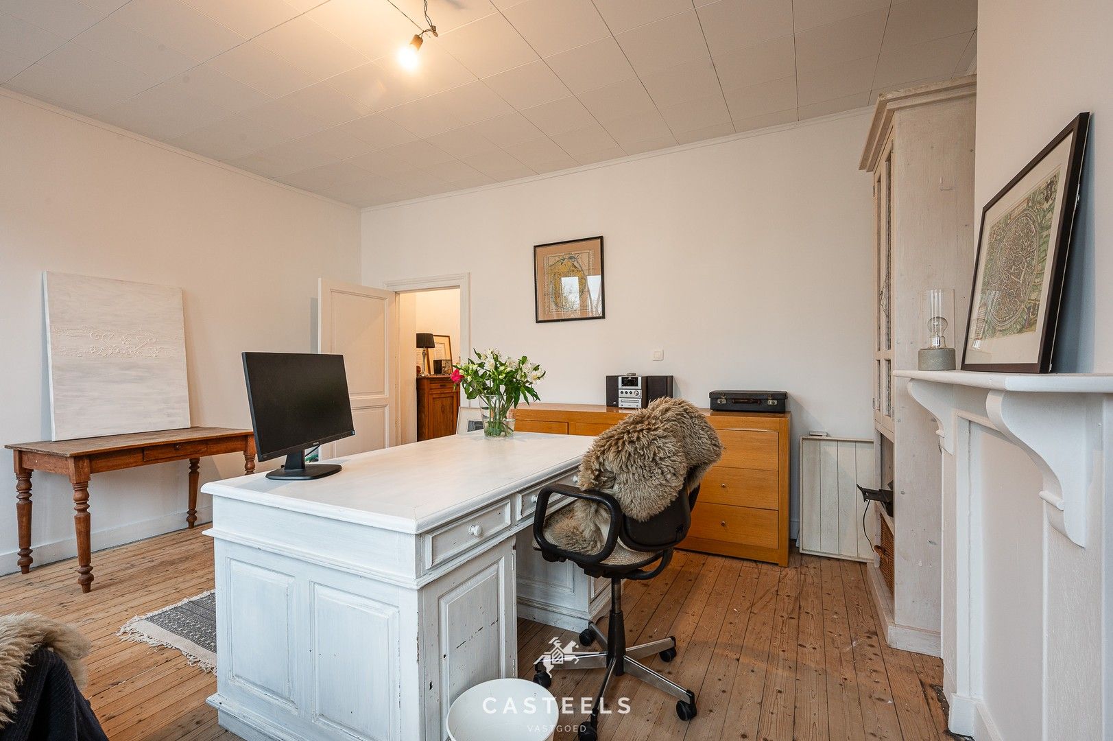 Instapklare stadswoning nabij station Brugge met tuin en studio foto 14