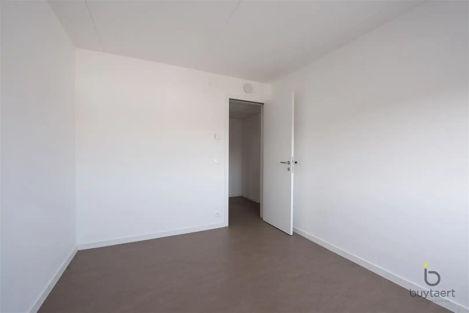 Energiezuinig appartement met parkeermogelijkheden! foto 12