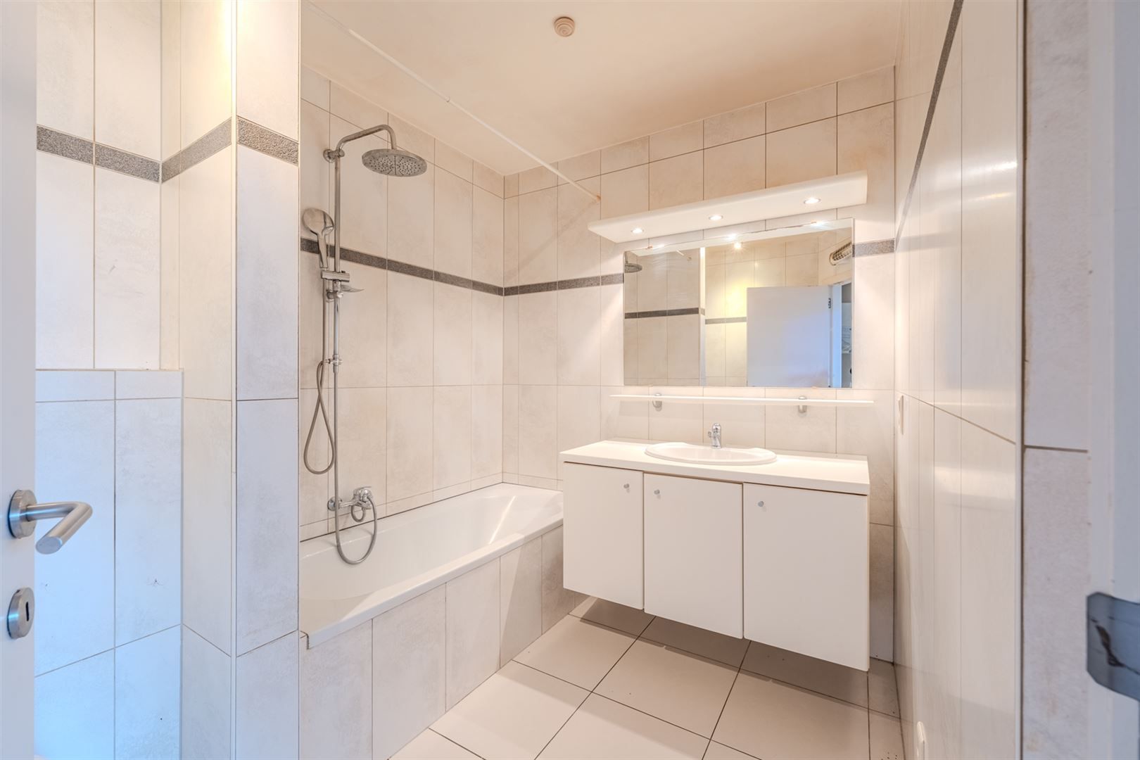 Appartement + garage foto 9