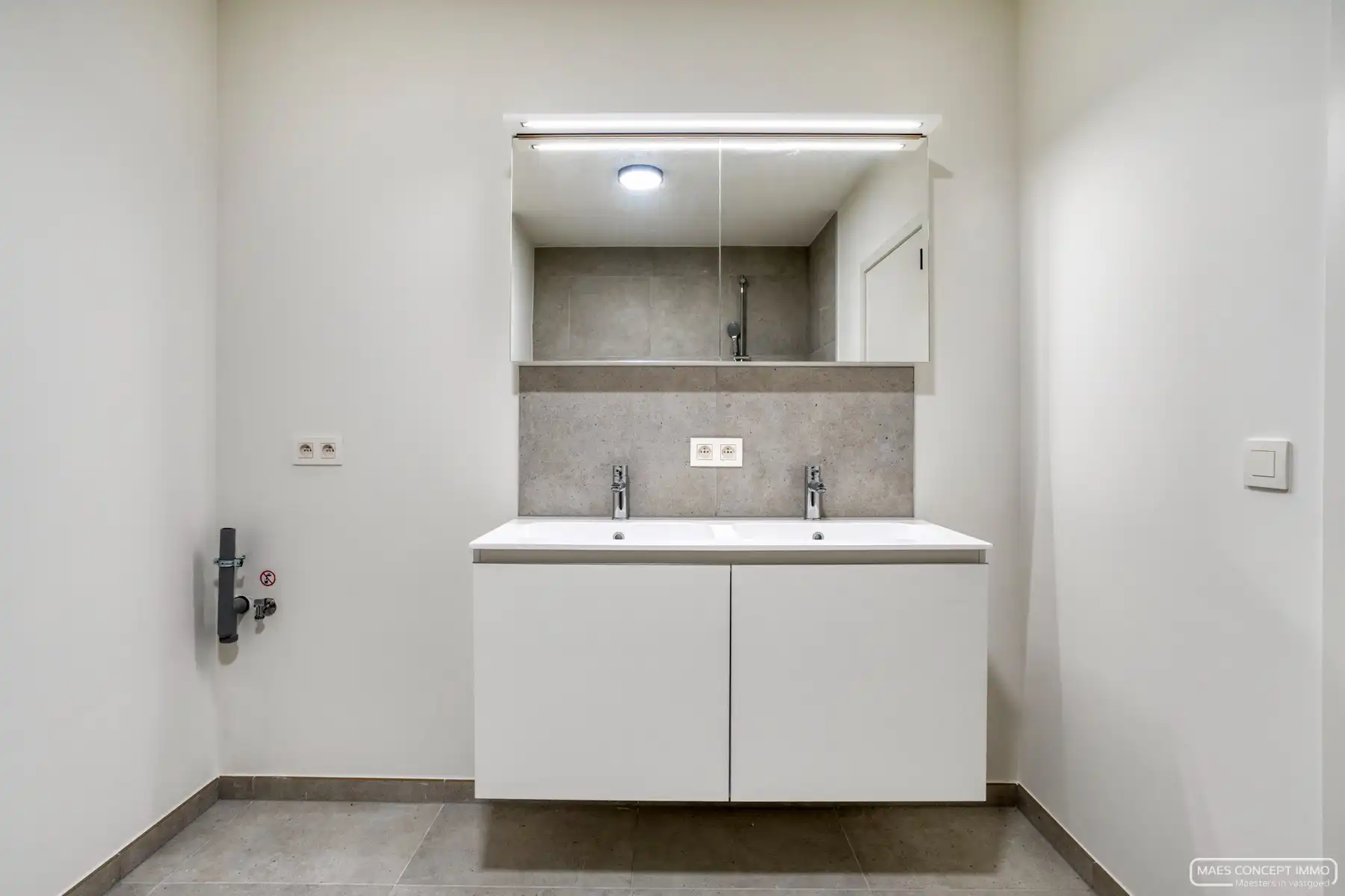 Nieuwbouw woning te koop in centrum Deerlijk met geothermie - geschilderd foto 7