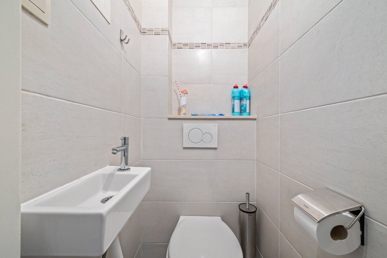 Goed gelegen gerenoveerd woonhuis foto 12