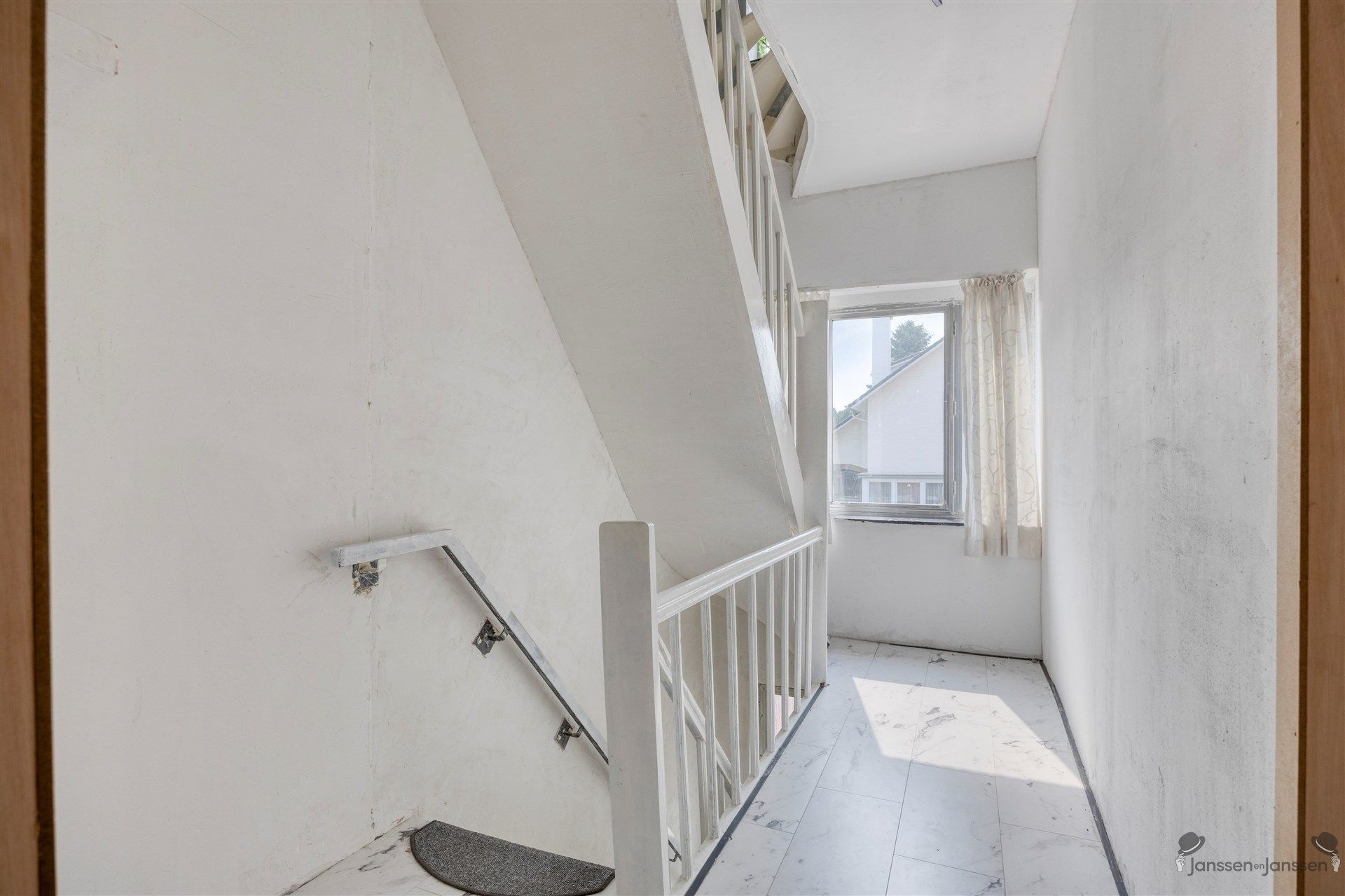 Te renoveren woning foto 5