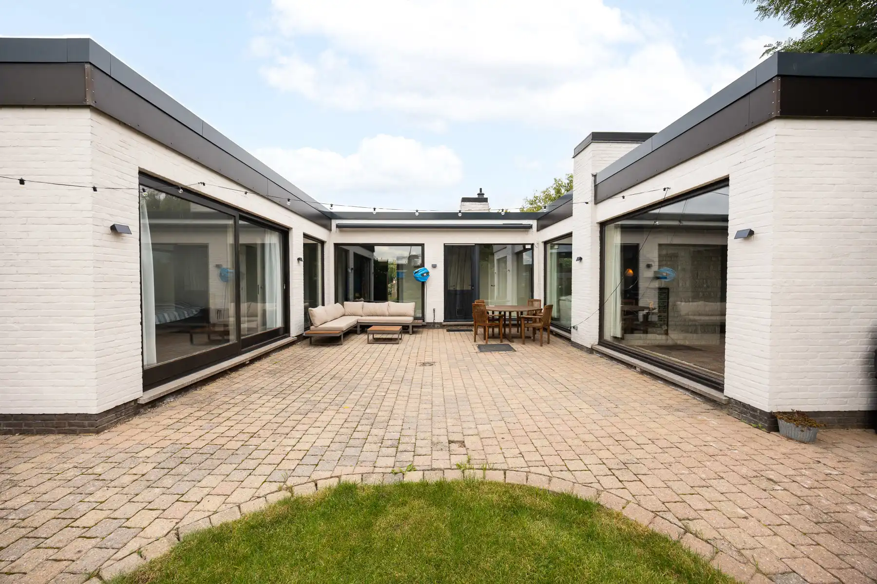 Lichtrijke, gelijkvloerse woning op ruim perceel foto 26