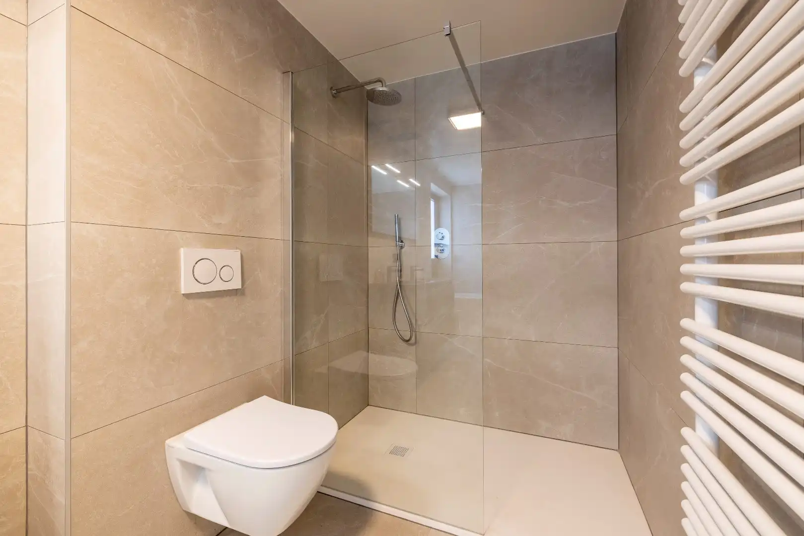 9 AFGEWERKTE NIEUWBOUW BEN-WONINGEN  foto 30