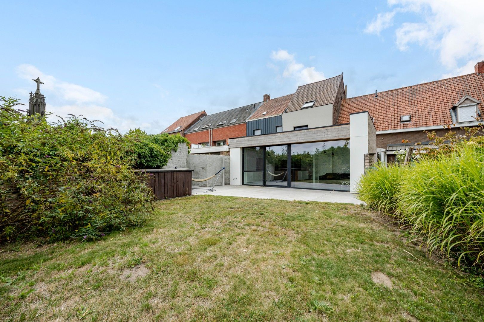 Instapklare, energiezuinige woning met grote tuin in hartje Menen foto 2