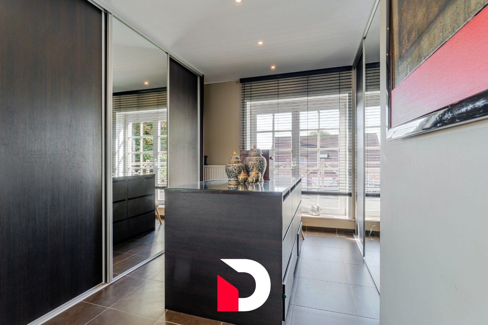 Charmante halfopen en instapklare woning in centrum Moerkerke foto 14