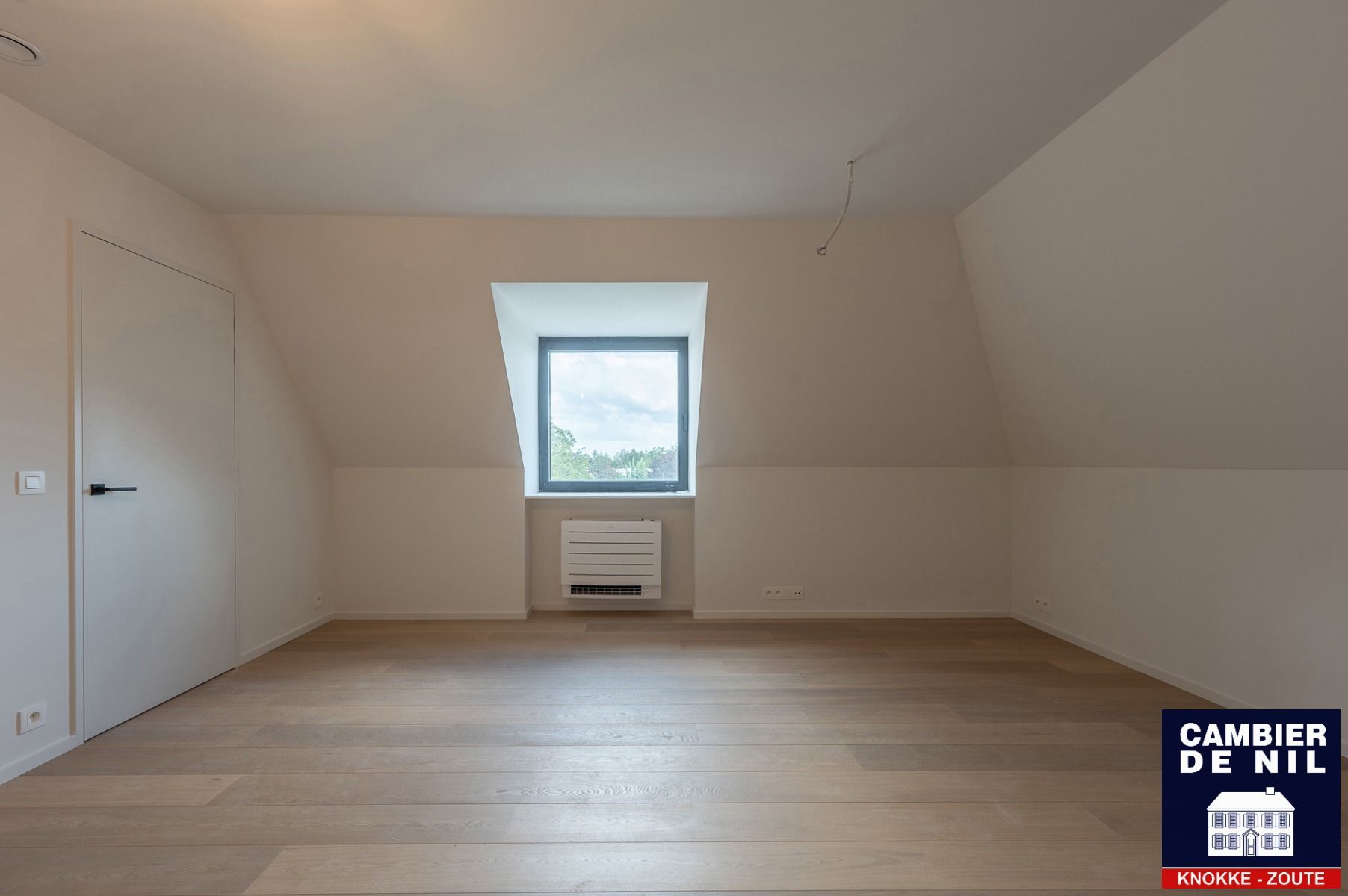 Alleenstaande energiezuinig en uitzonderlijk afgewerkte nieuwbouwvilla foto 24