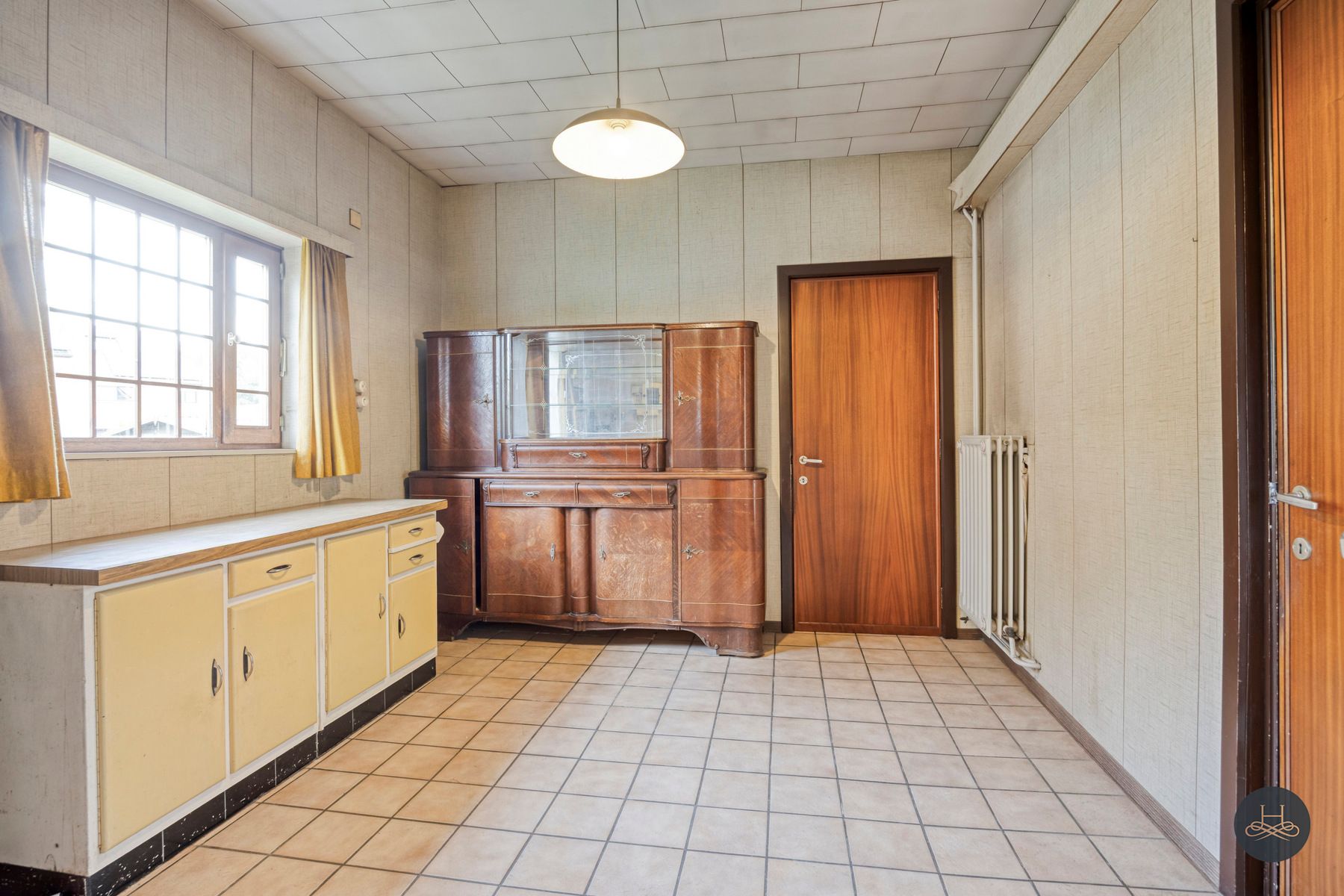Charmante woning met gezellige tuin op toplocatie foto 12