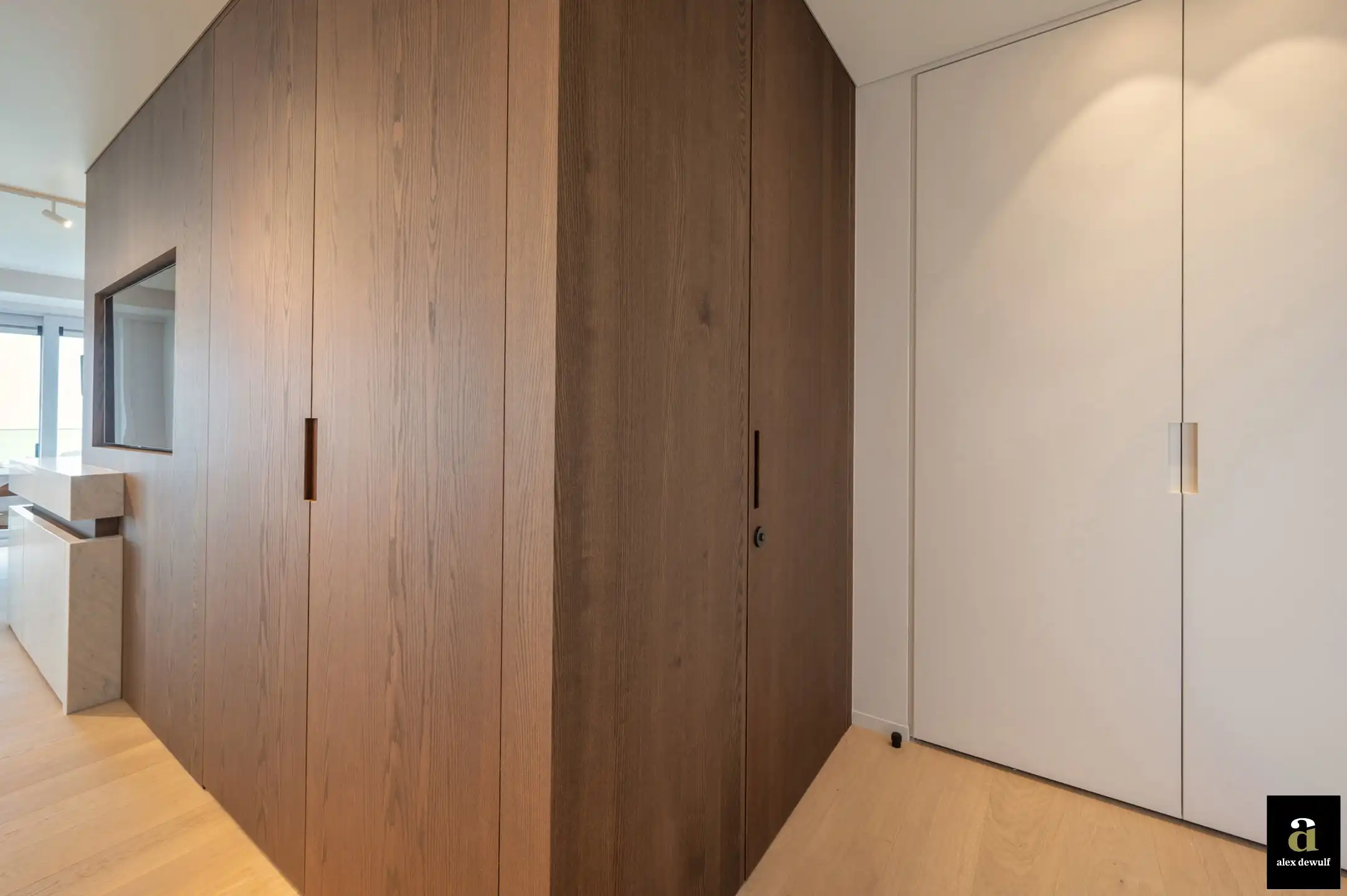 Uitstekend gelegen en stijlvol gerenoveerd appartement met goed zeezicht in villaresidentie [Kustlaan - Knokke Zoute]. foto 30