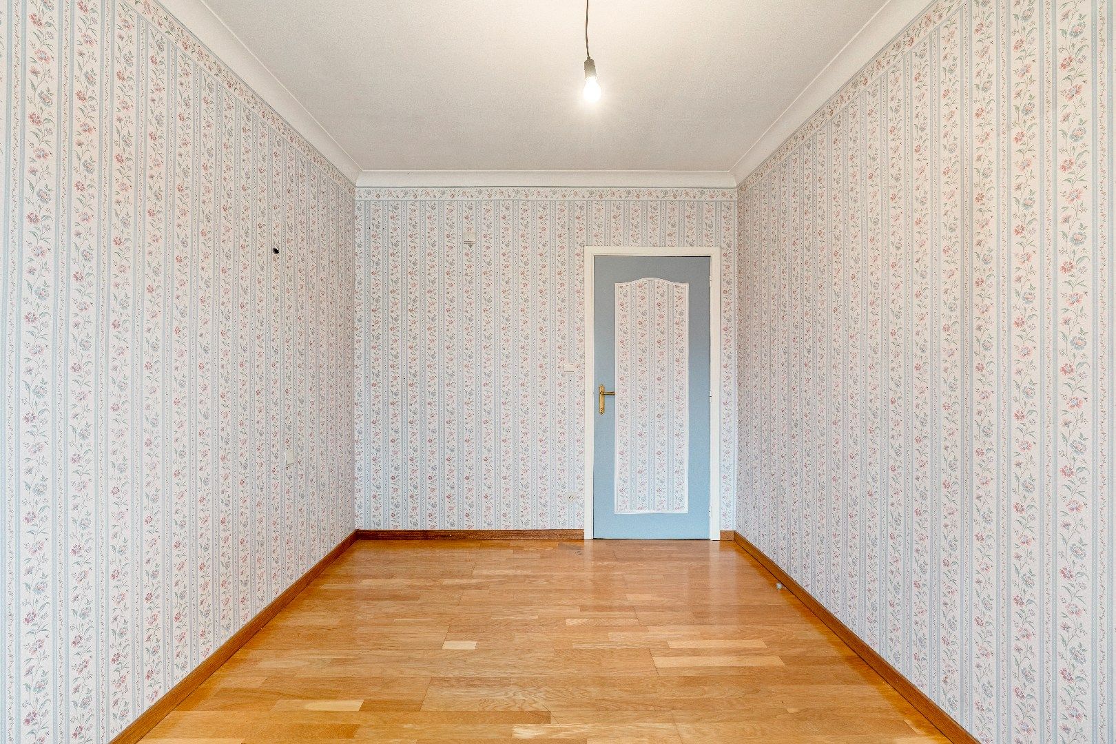  Te renoveren karakteristieke bungalow, 3 Slpk, ruime kelder met garage, op toplocatie foto 28