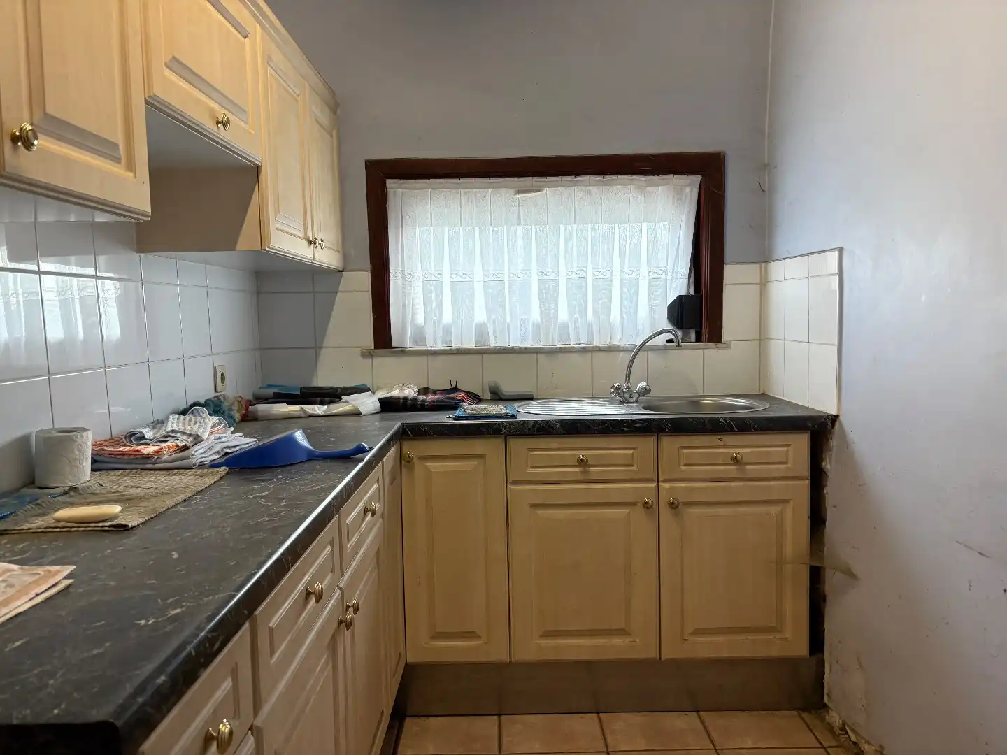 Te renoveren woning te koop aan De Gavers te Harelbeke! TOP ligging!  foto 5