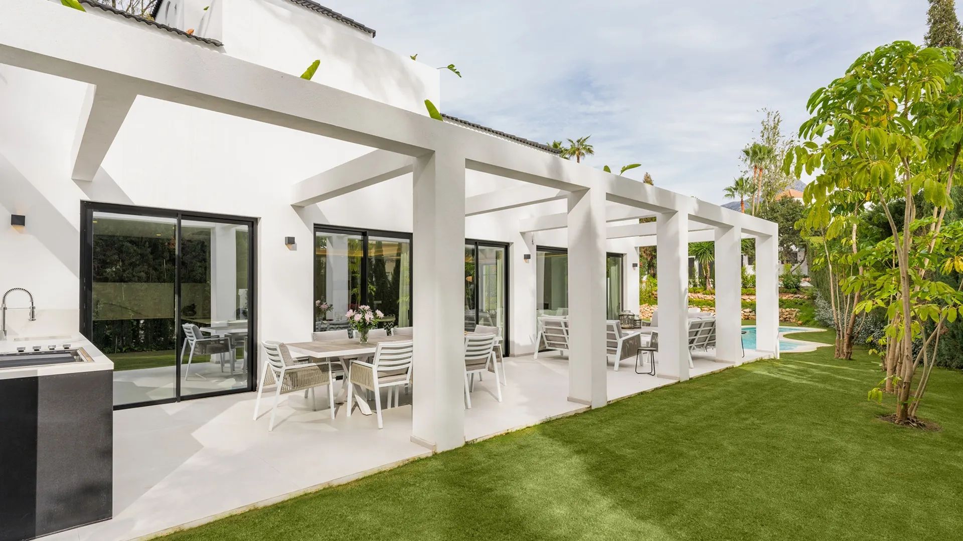 Prachtige moderne luxe villa in Marbella: een oase van verfijning en comfort foto 29