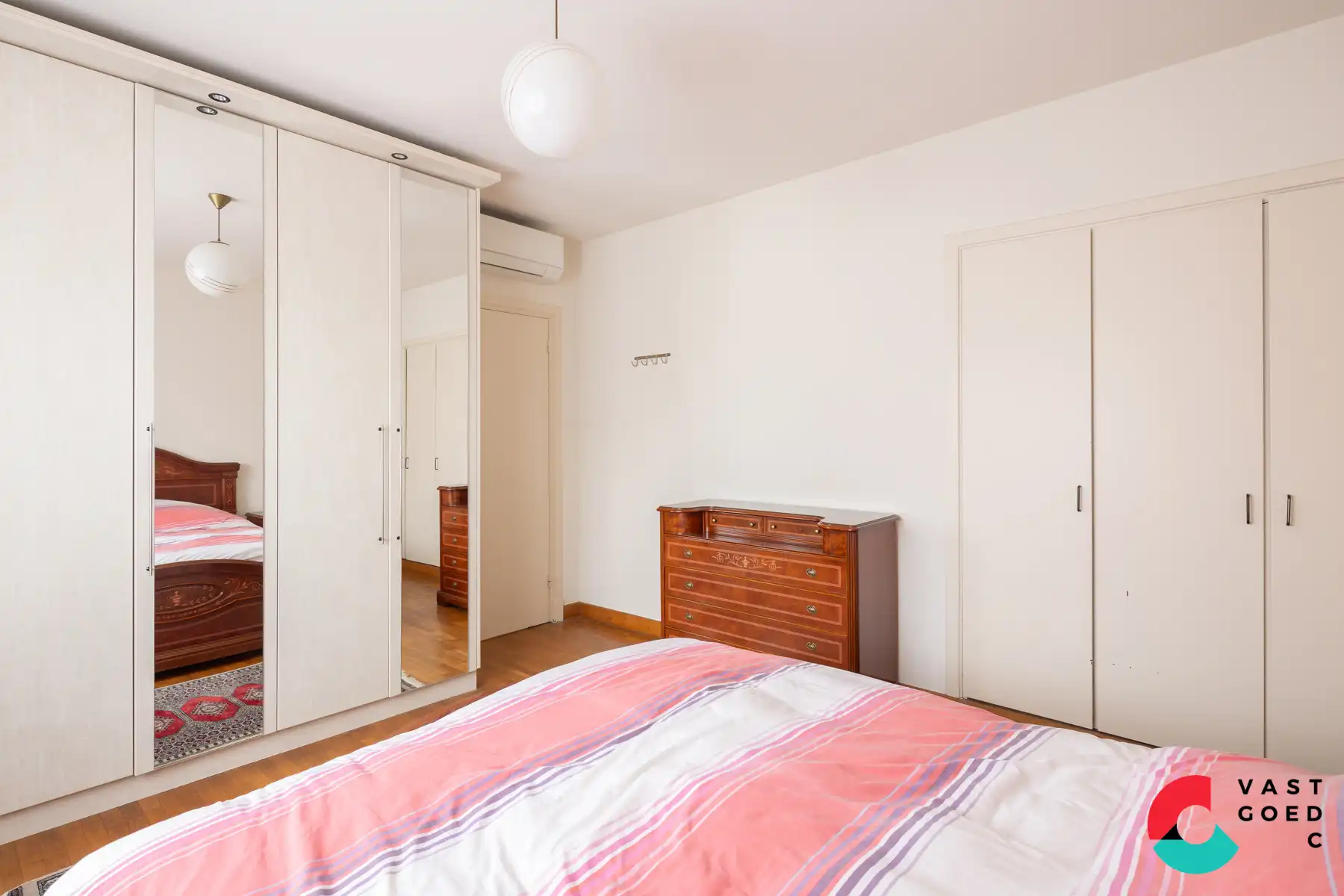 Appartement te koop foto 12