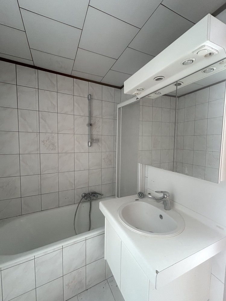 Te renoveren woning op zeer gunstige ligging foto 6