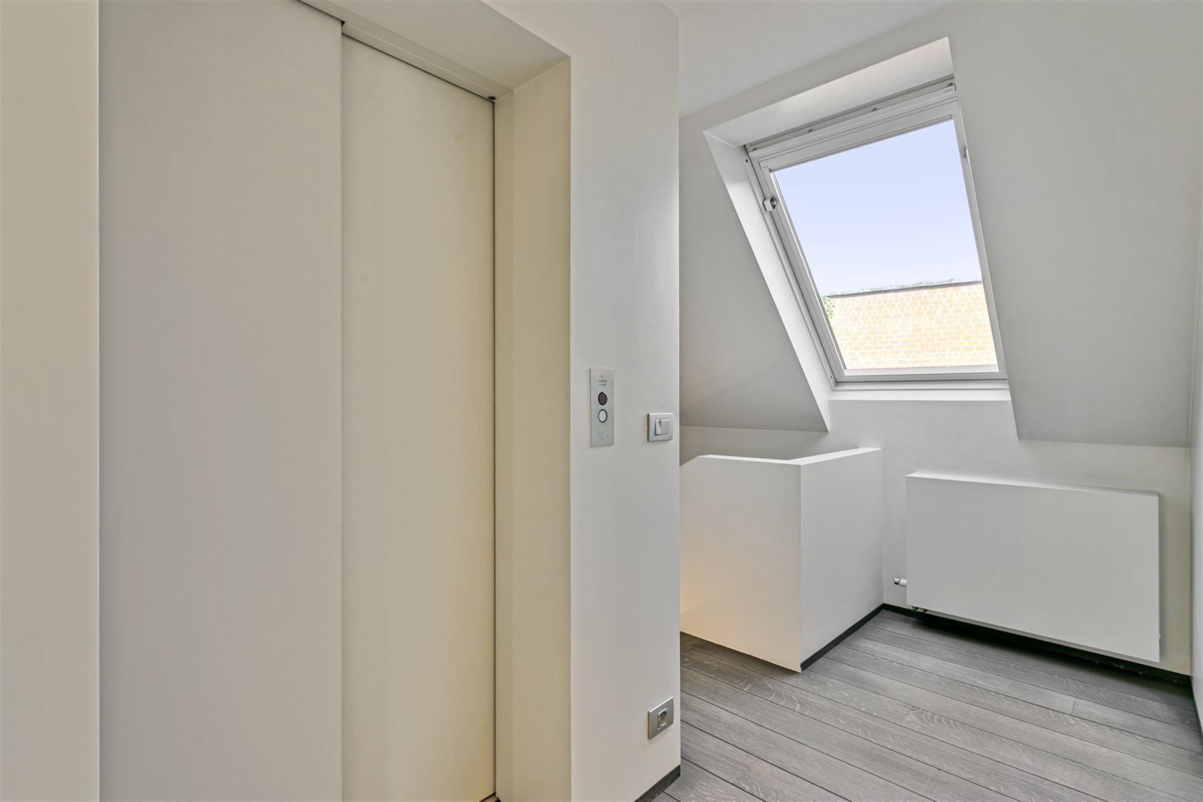Zeer ruim bemeubeld duplexappartement foto 15